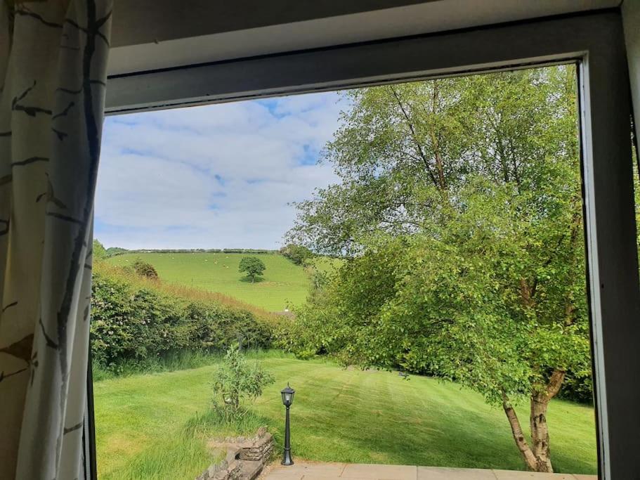 Spacious detached house with stunning views view 4