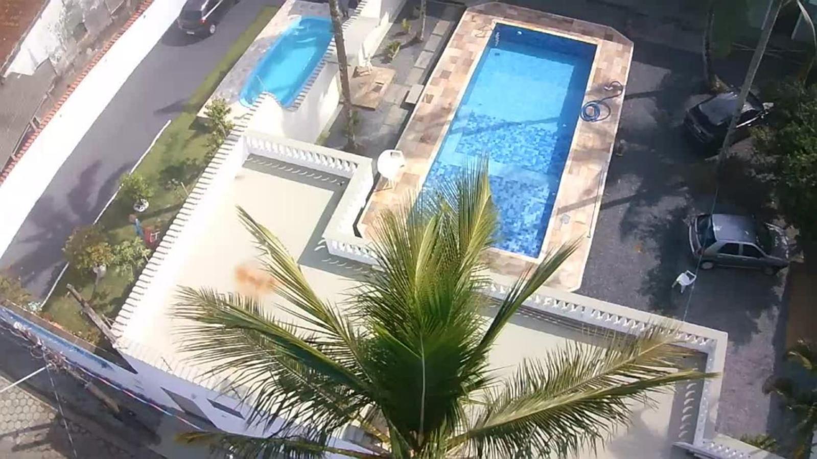 Carnaval a partir 5 diárias - 15 pessoas- Linda Casa de praia com Super piscina 12x5 Novinha com 3 níveis, Wi-Fi, Tv led,jardim , churrasqueira completa