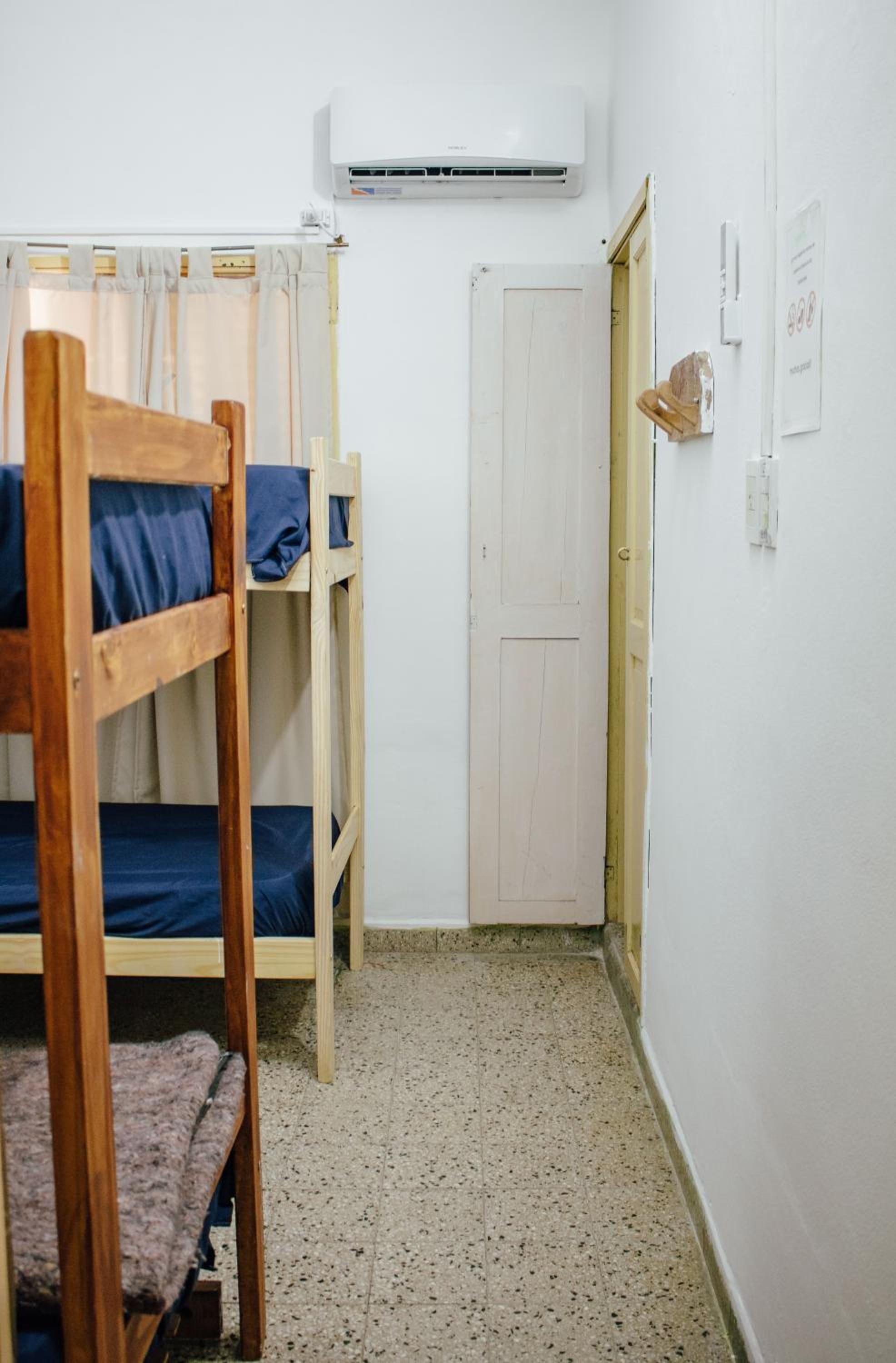 InstaLate Hostel