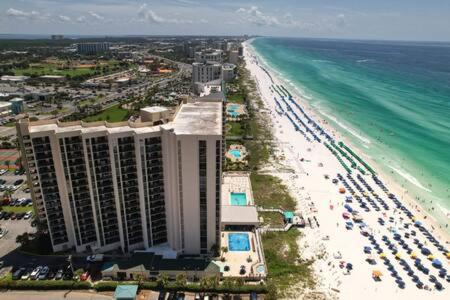 The Oyster by Brightwild-Beachfront Condo view 4