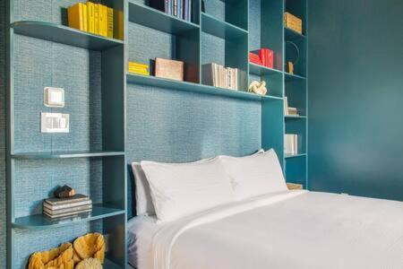 Blue Room at the Grand Maloney view 4