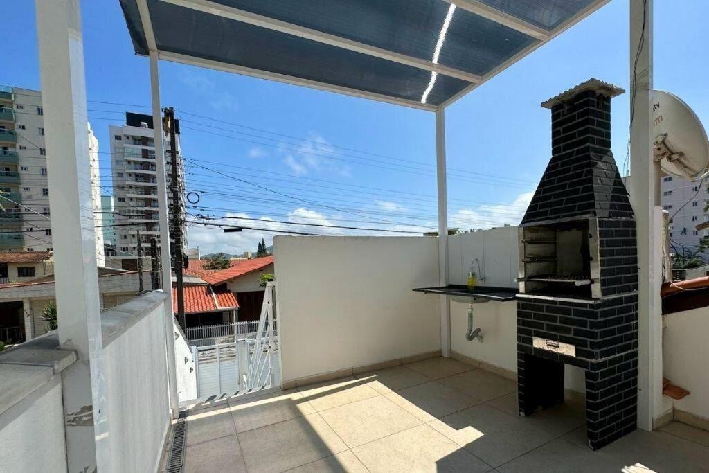 kitnet mobiliado Praia Central Navegantes
