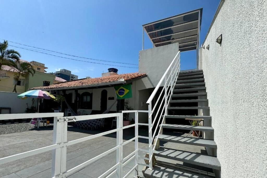 kitnet mobiliado Praia Central Navegantes