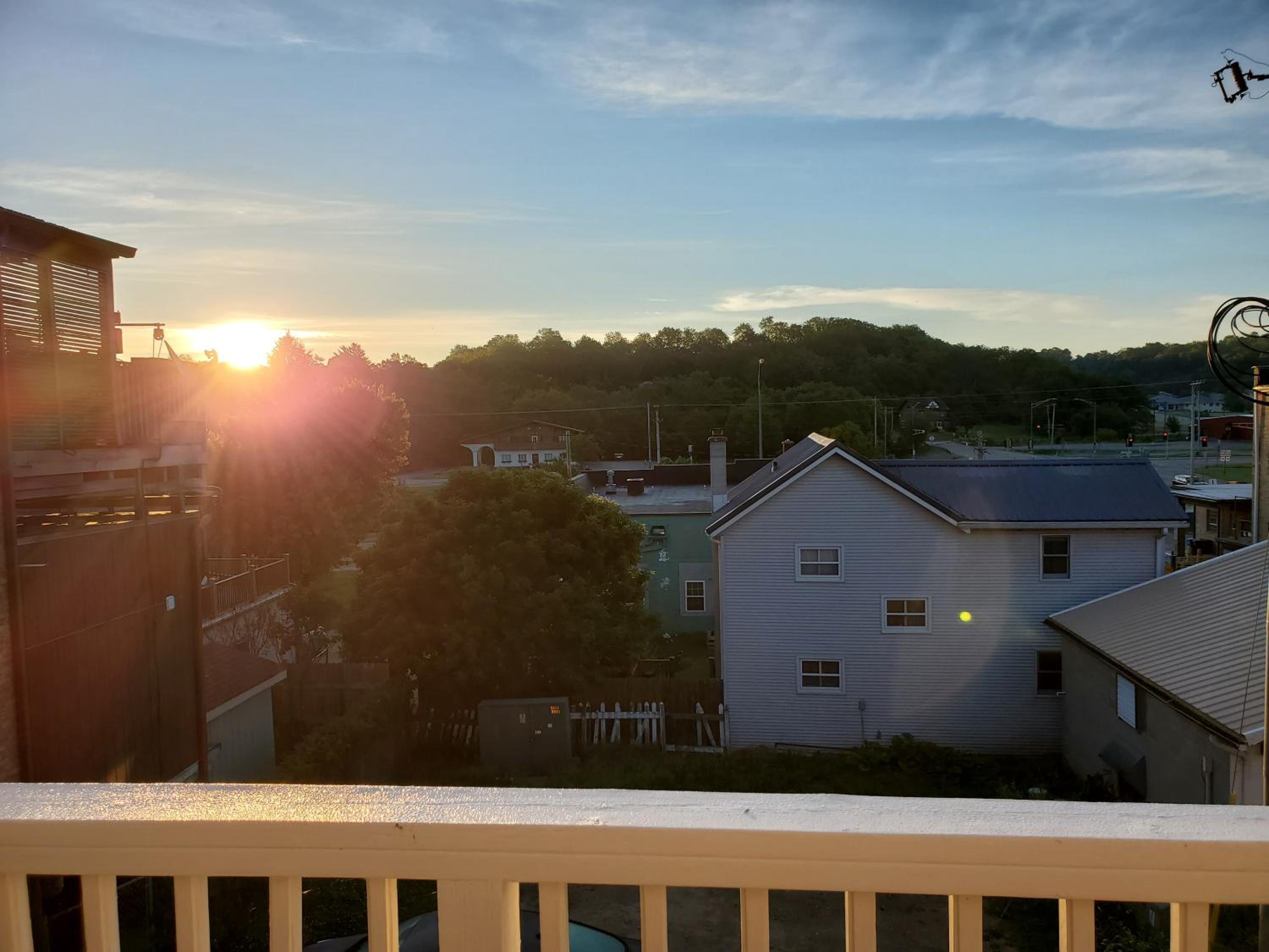 Spacious, Pet Friendly, in the Heart of Downtown view 3
