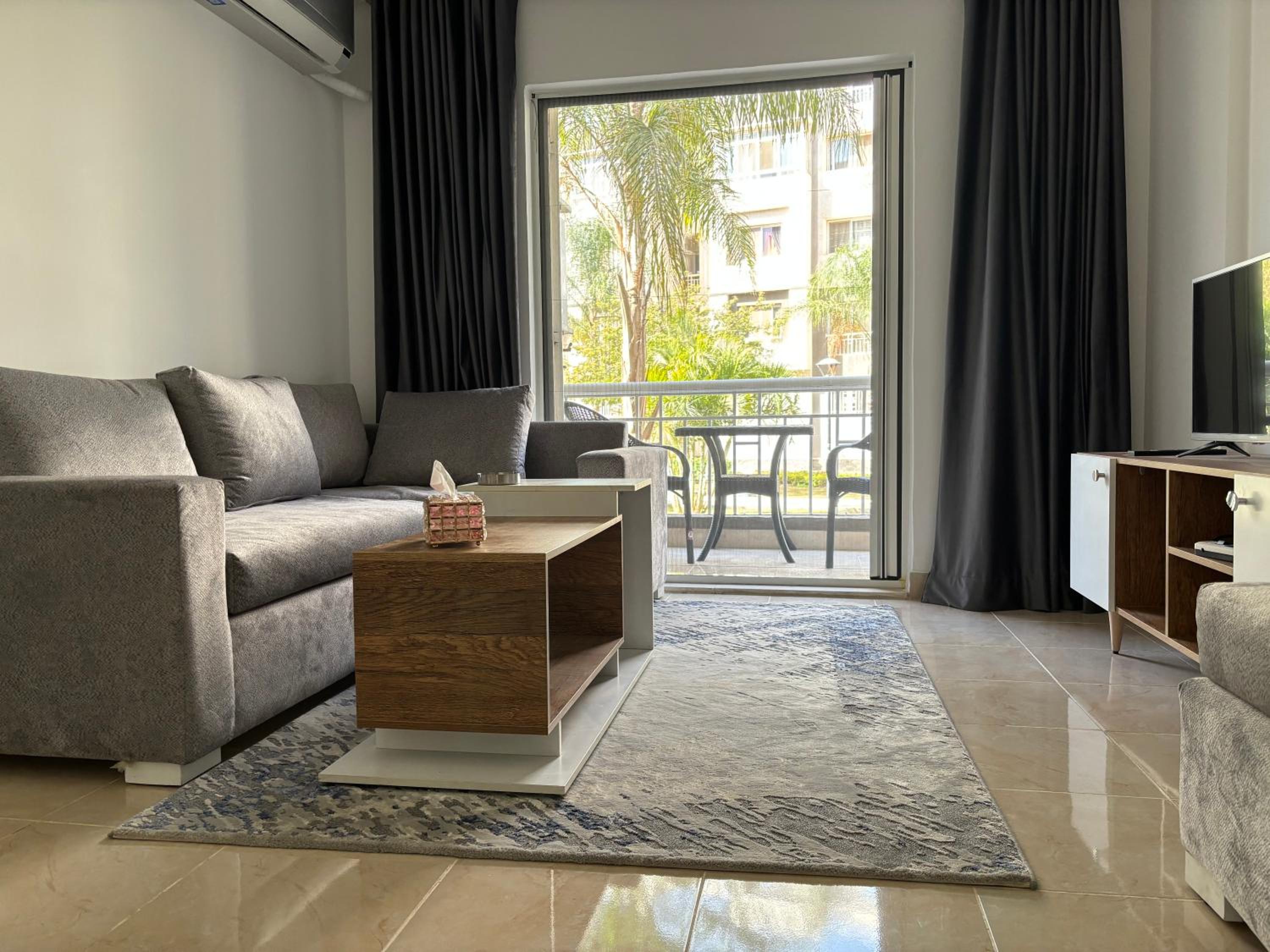 Luxury Inn:2BR Amazing Garden View in Madinaty B10