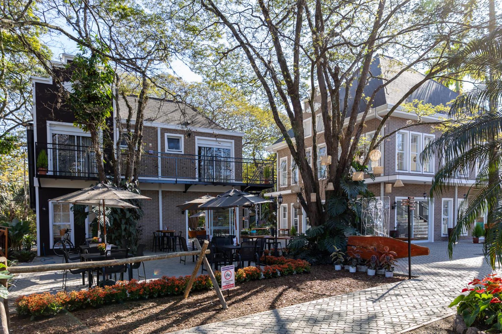 Vilinha típica - Suíte Onze Tuin - Entrada com senha - Somos hospedagem por temporada