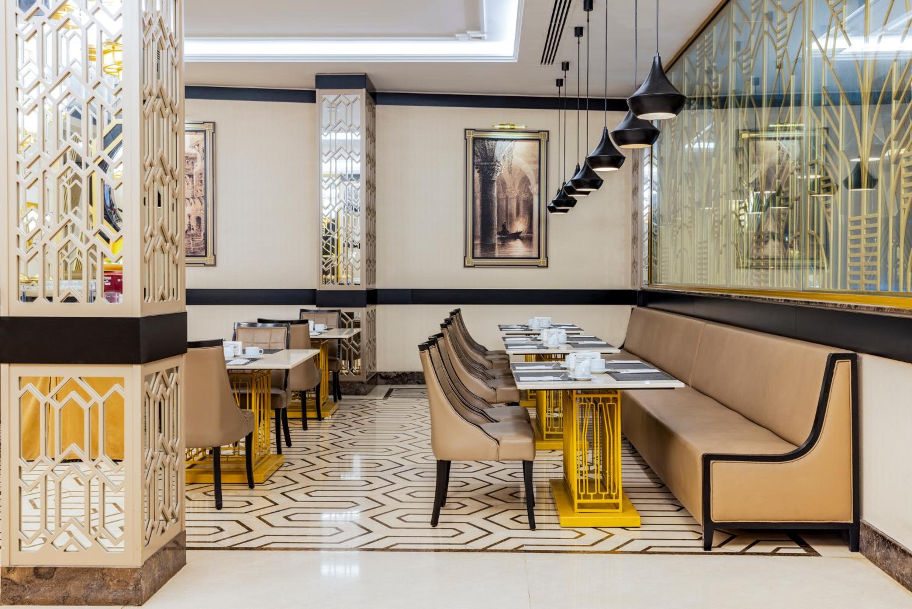 Ramada by Wyndham İstanbul Golden Horn - Image 54