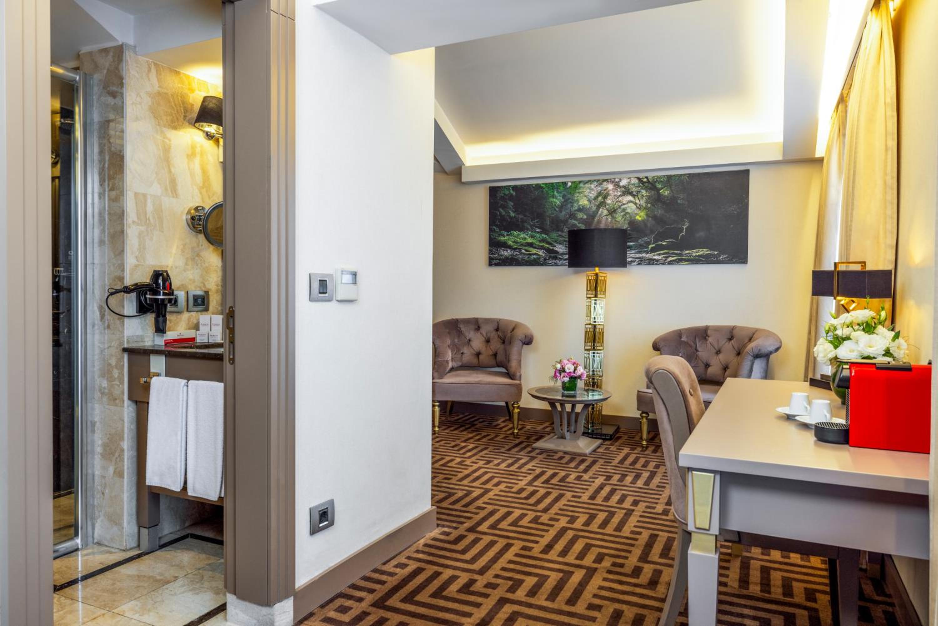 Ramada by Wyndham İstanbul Golden Horn - Image 57