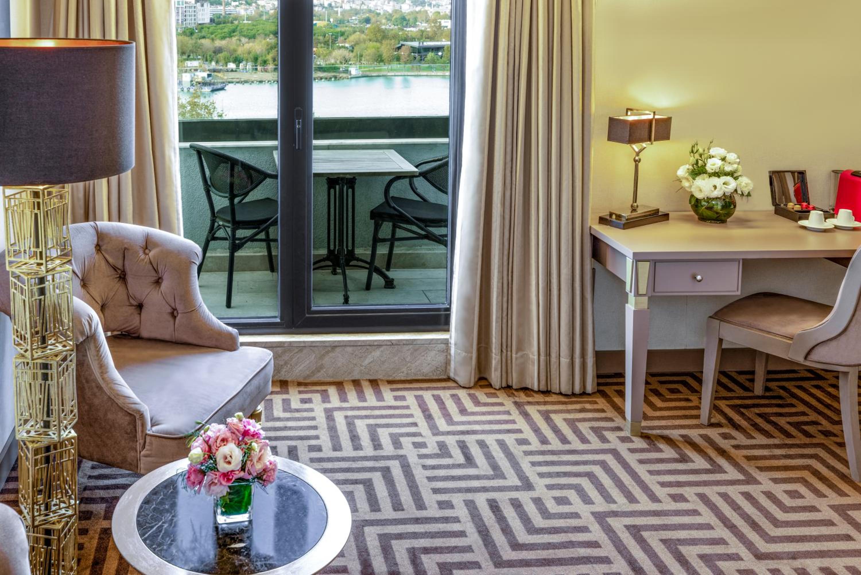 Ramada by Wyndham İstanbul Golden Horn - Image 100