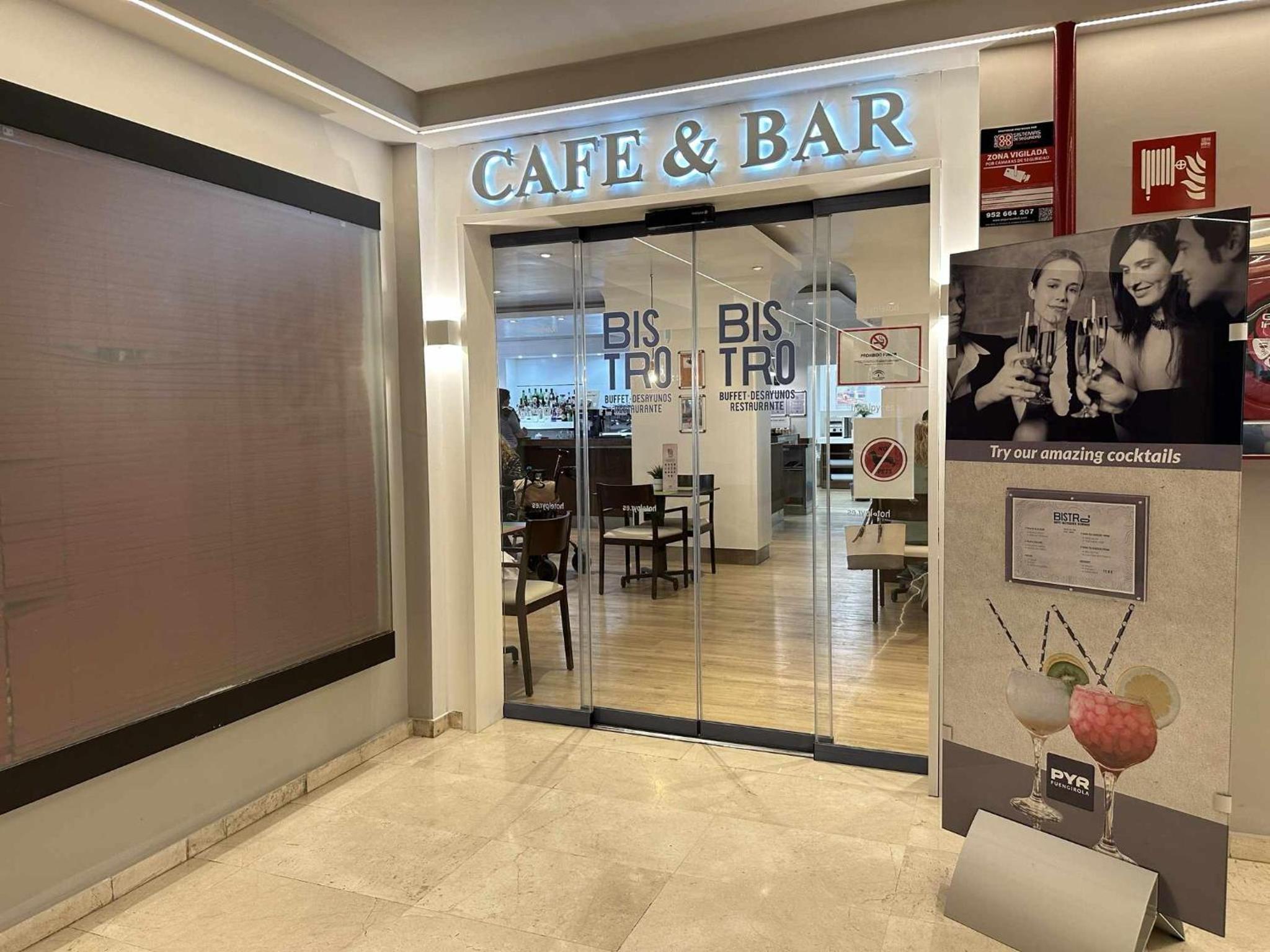 Estudio PYR privado frente al puerto de Fuengirola