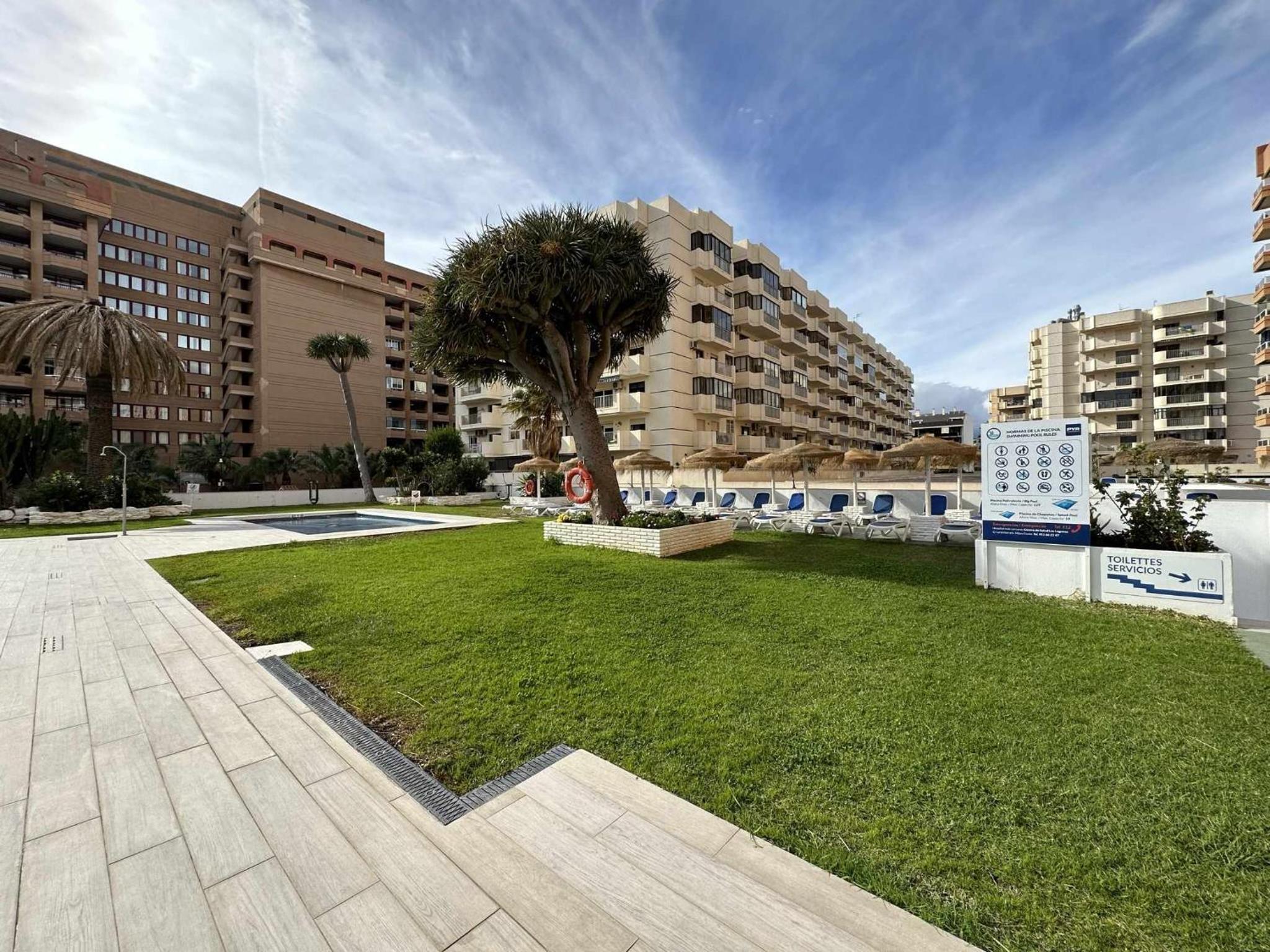 Estudio PYR privado frente al puerto de Fuengirola