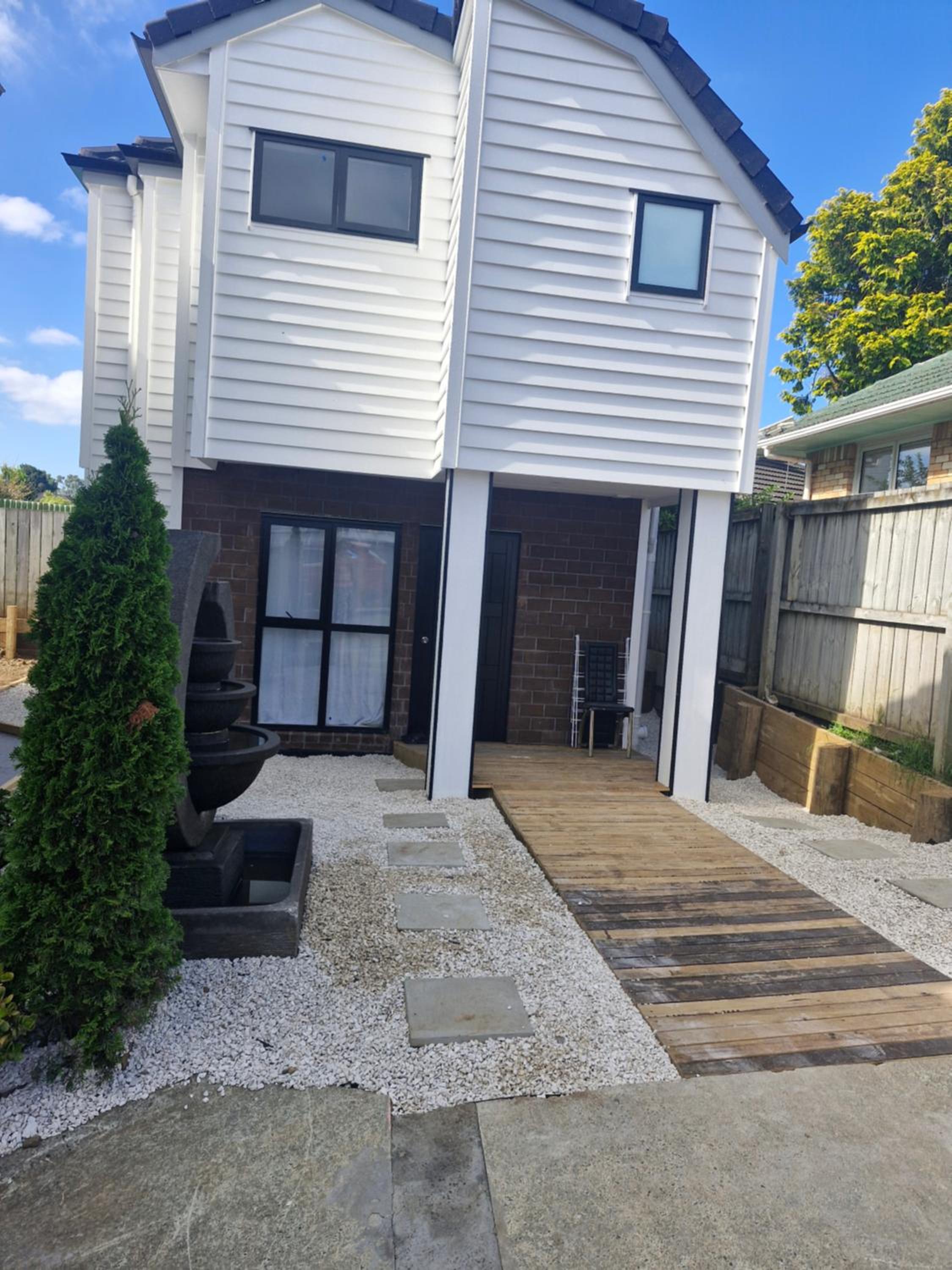 Mini Mansion view 3