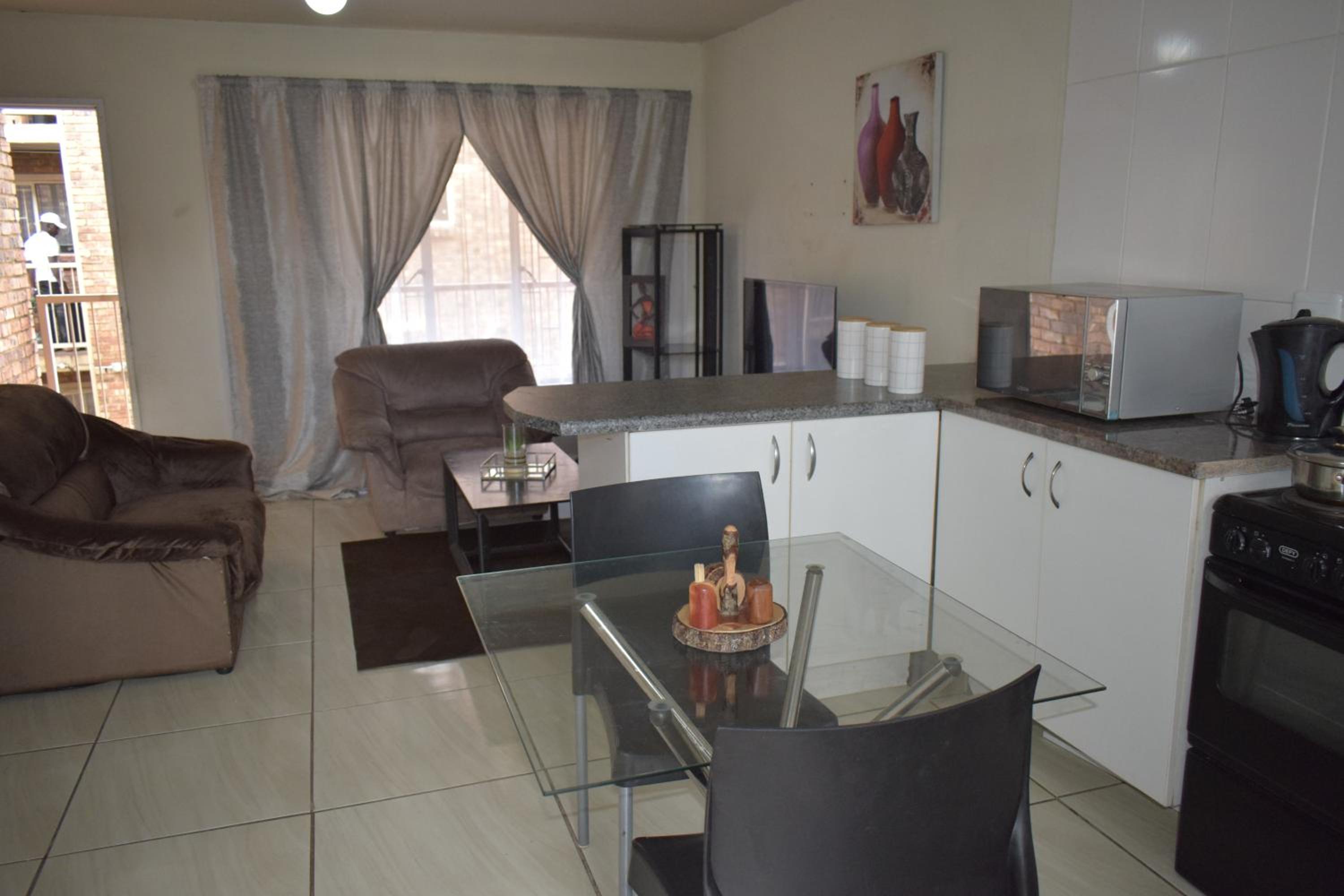 Apartment in Germiston (Johannesburg) view 3