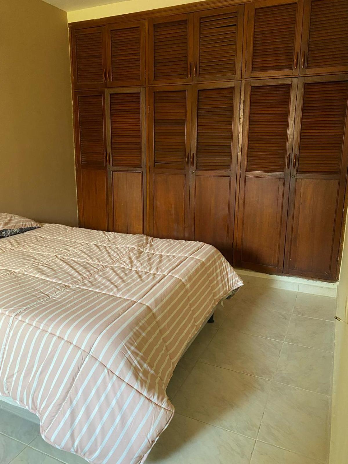 HABITACIÓN CON BAÑO PRIVADO
