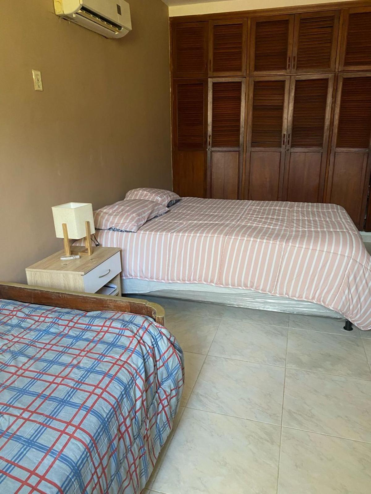 HABITACIÓN CON BAÑO PRIVADO