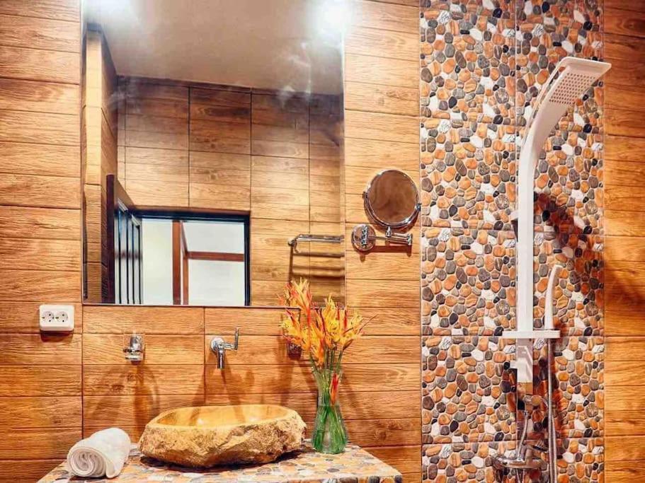 Villa Lora: Retreat for Tranquility and Bliss