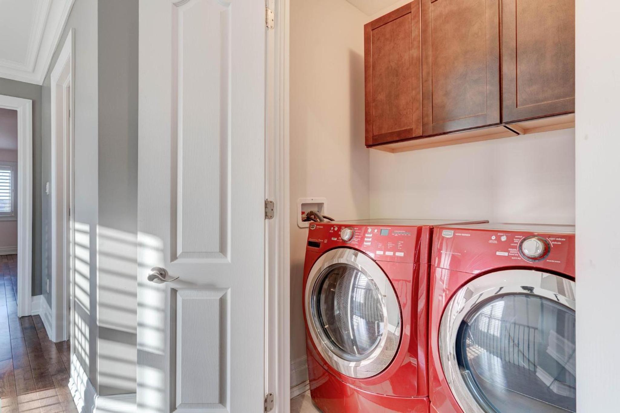 Beautiful 3BR House in the Heart of Greek Town