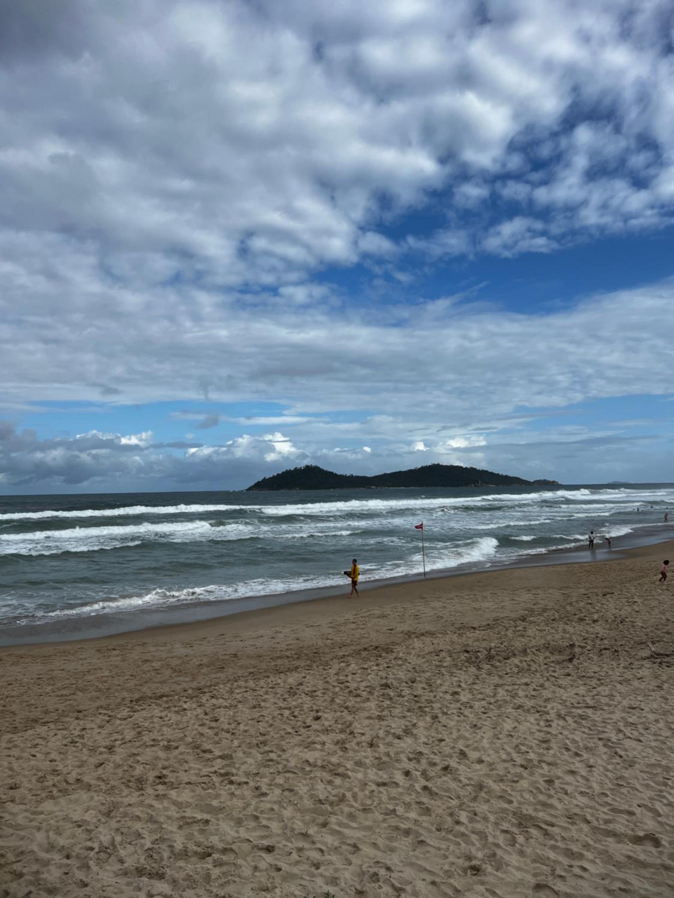 Apto super completo pé na areia no Campeche
