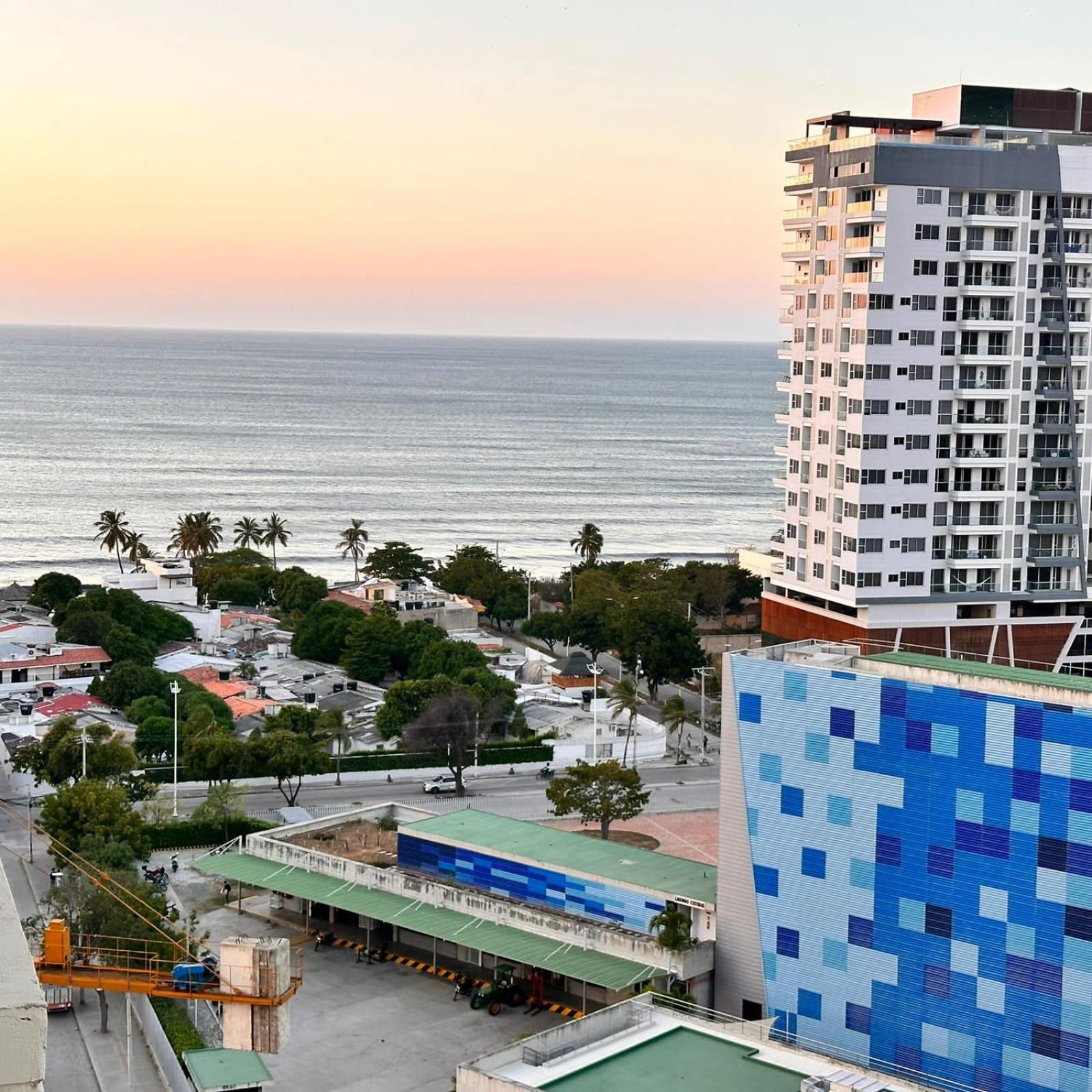 Modernos y Cómodos Apartamentos en Playa Salguero