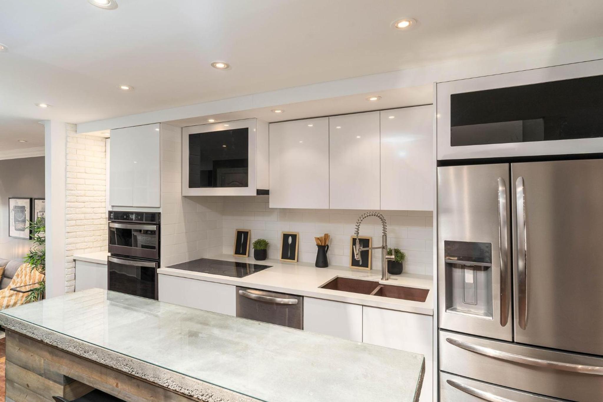 Beautiful 3BR House in the Heart of Greek Town