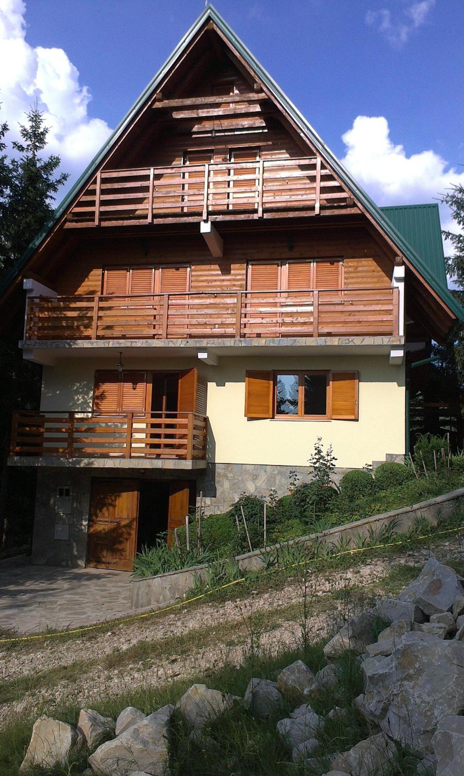 Holiday Home Villa Snježina
