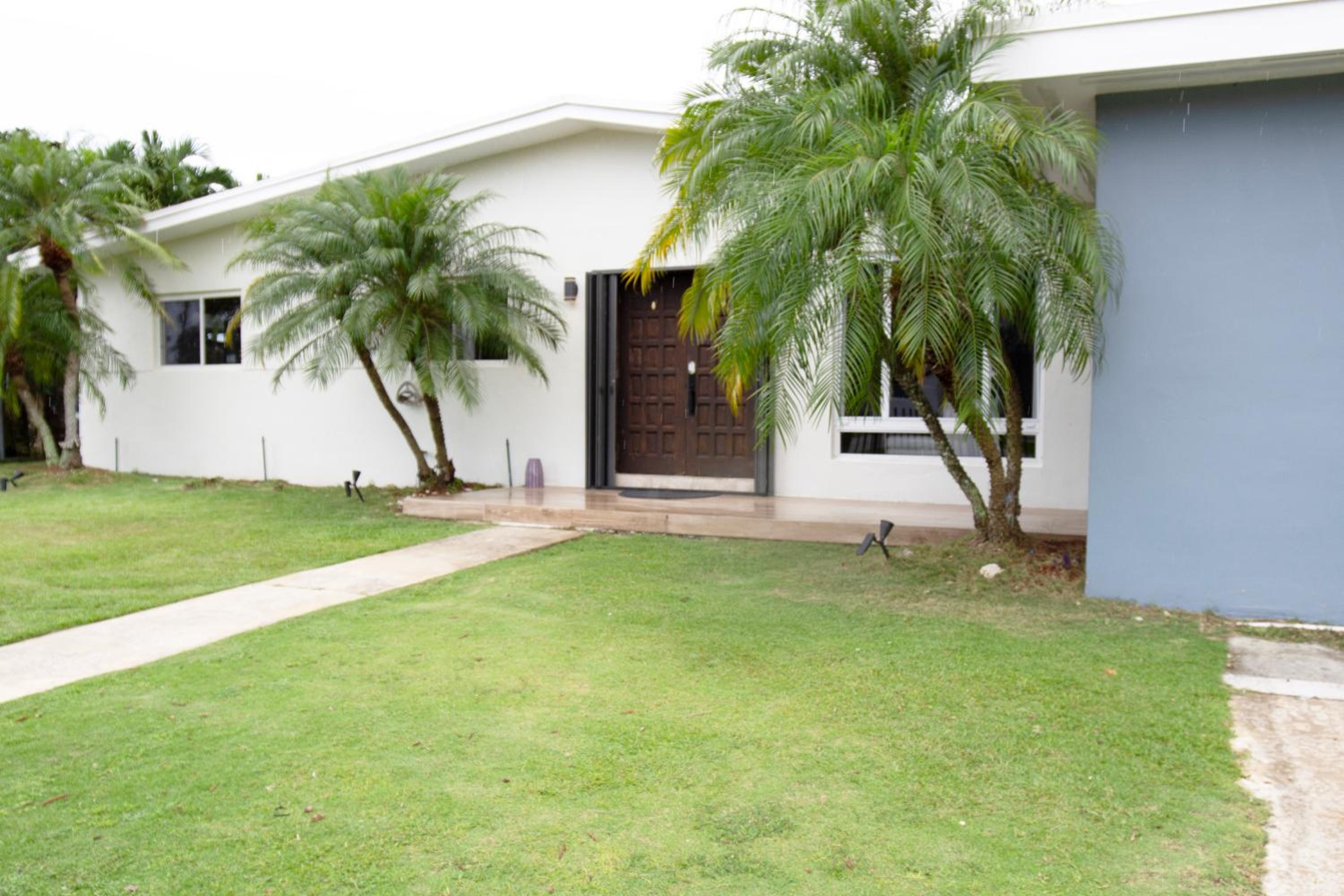 Dreampoolhousemiami