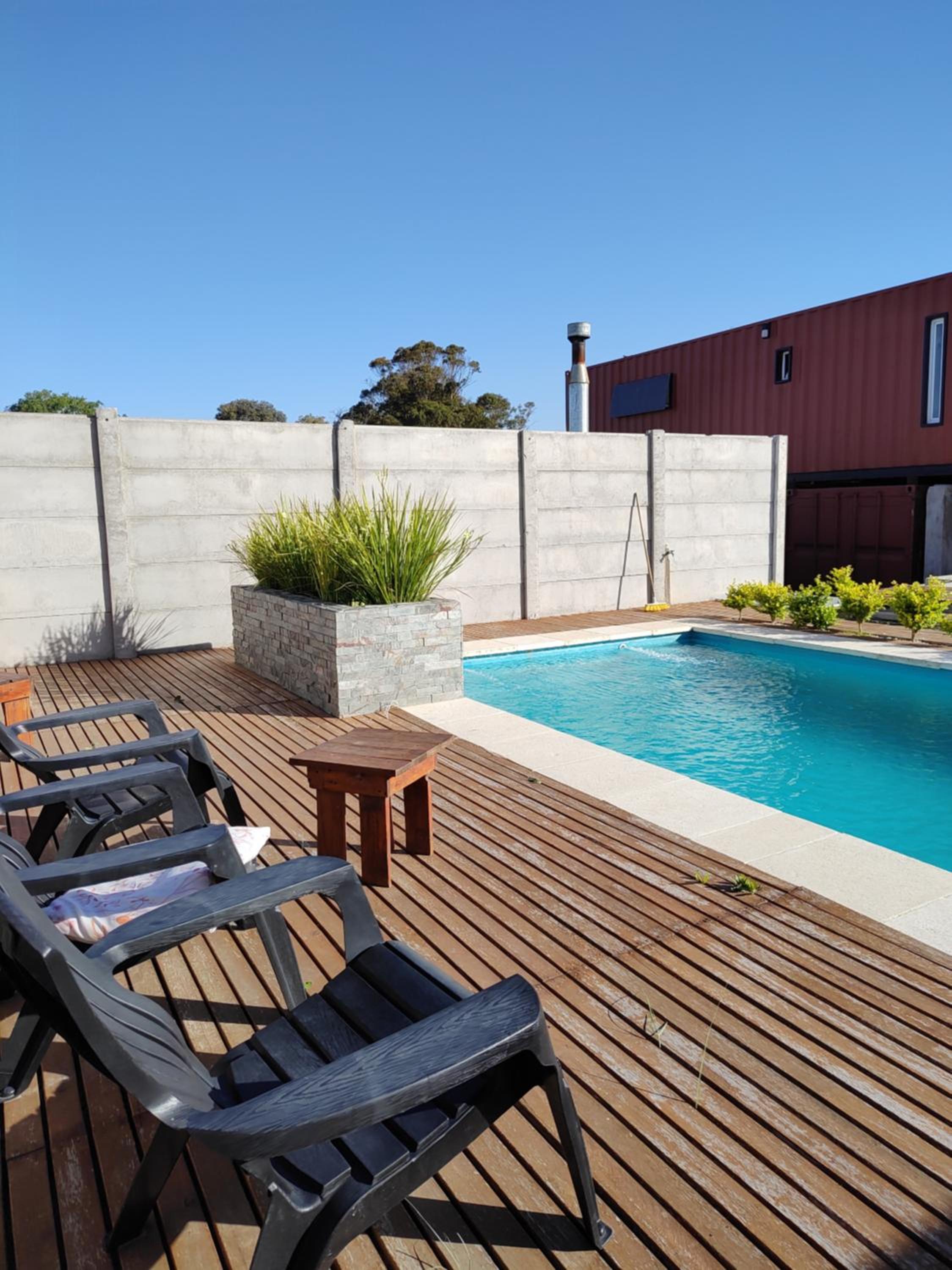 Duplex familiar con pileta en zona parque