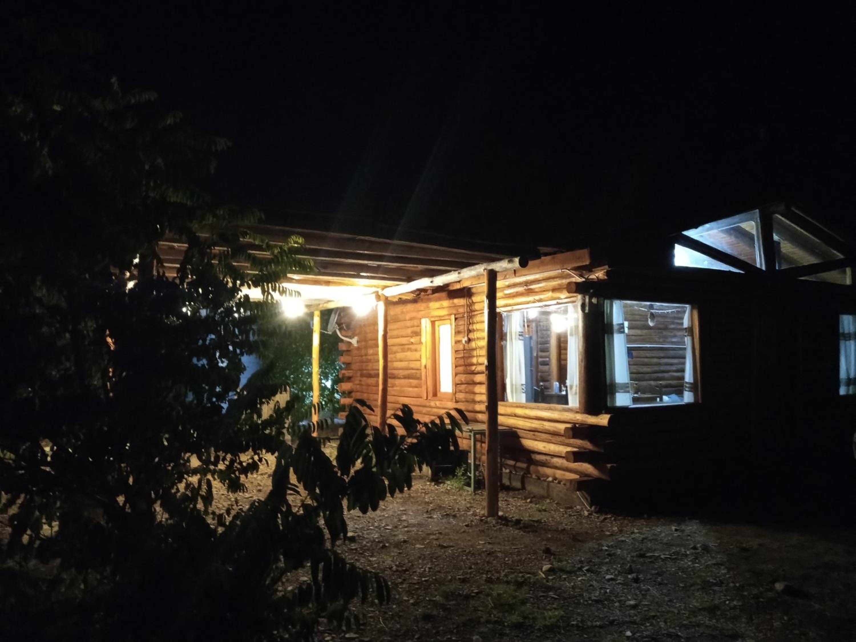 Cabañas Angualasto