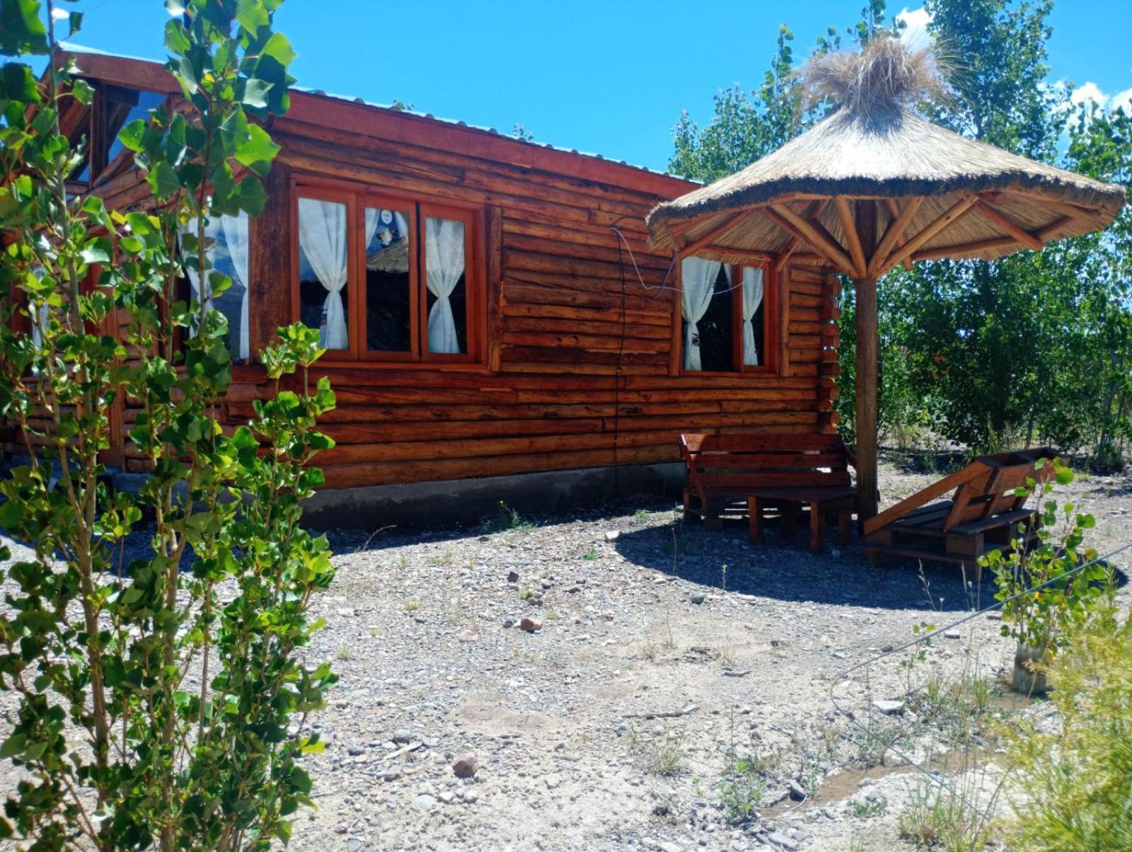 Cabañas Angualasto