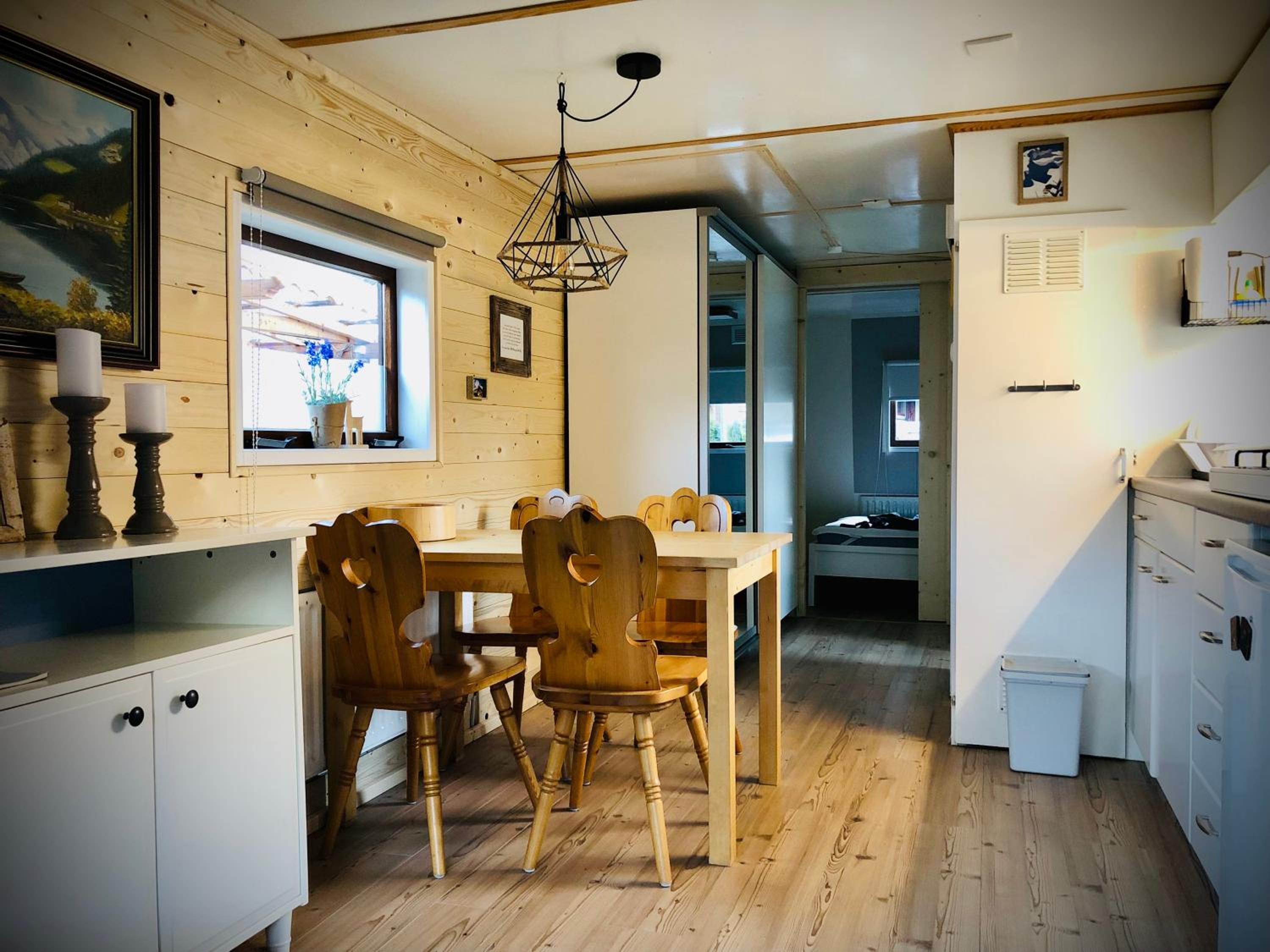 Mountainview Lodge - Chalet im Zillertal direkt am 5 Sterne Campingplatz Aufenfeld mit Hallenbad und Sauna