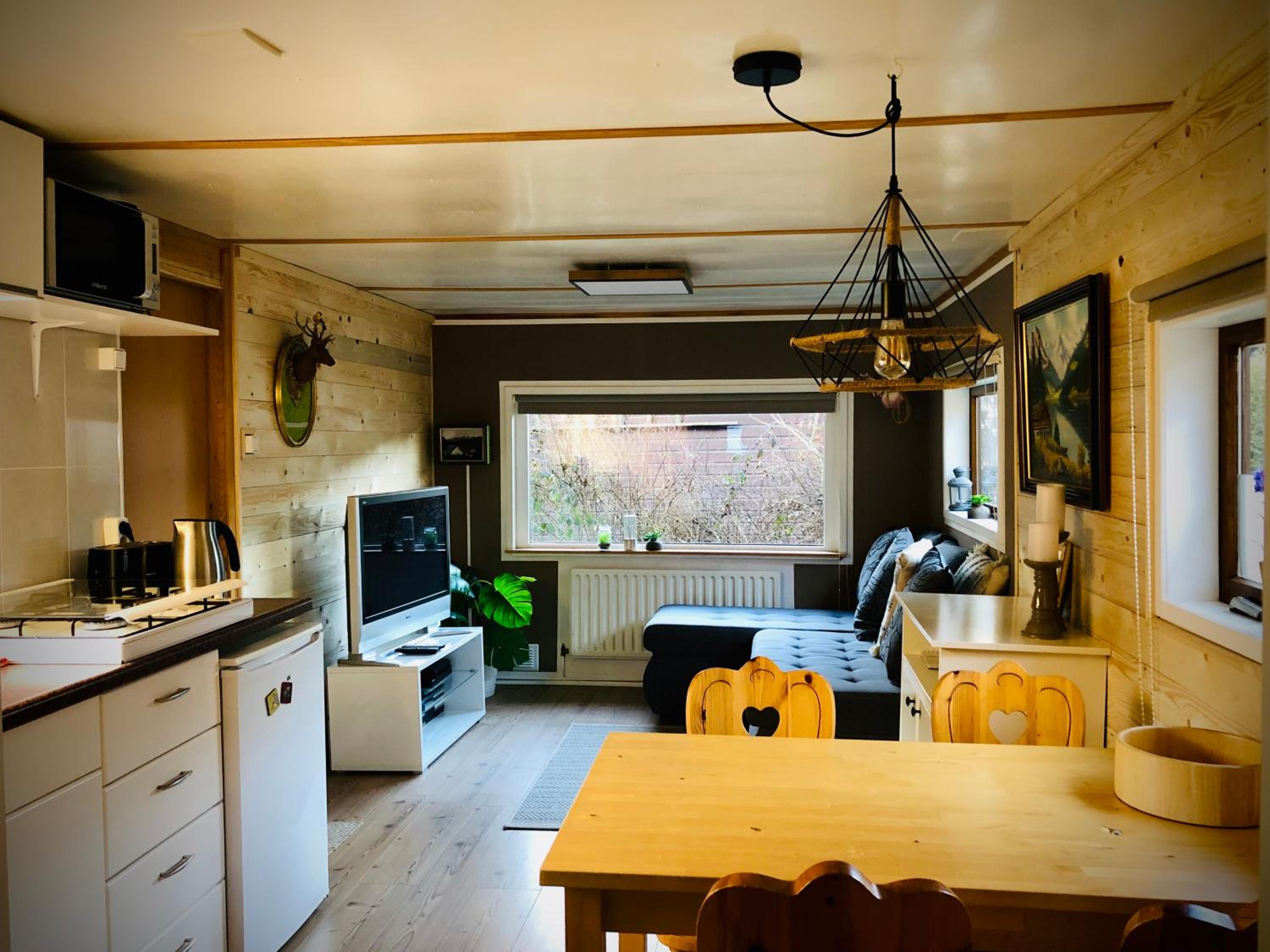 Mountainview Lodge - Chalet im Zillertal direkt am 5 Sterne Campingplatz Aufenfeld mit Hallenbad und Sauna