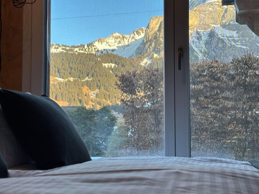 Out of the Box - Two creative tiny houses by Heiti Gstaad