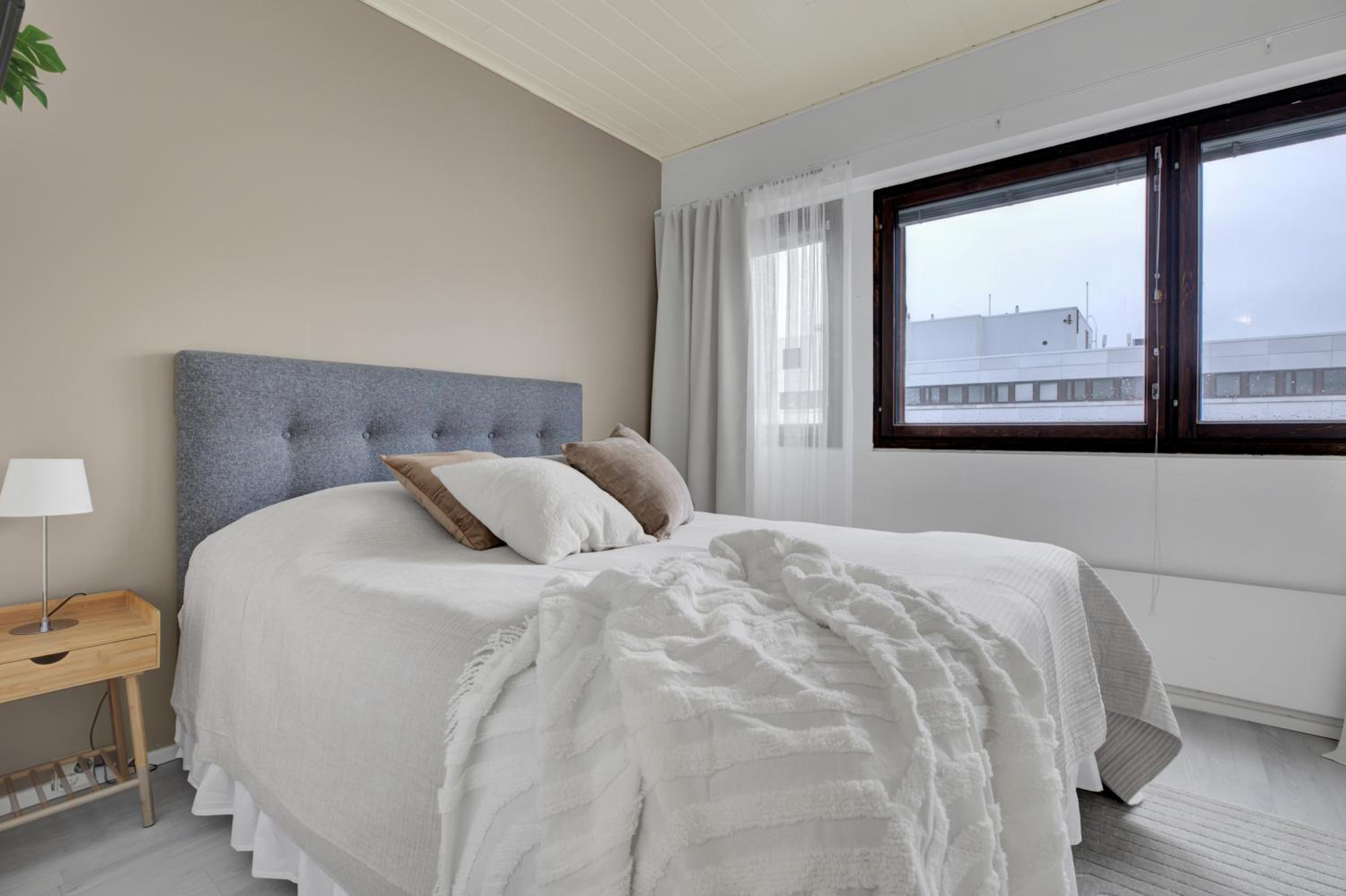Design apartment in city center with free parking