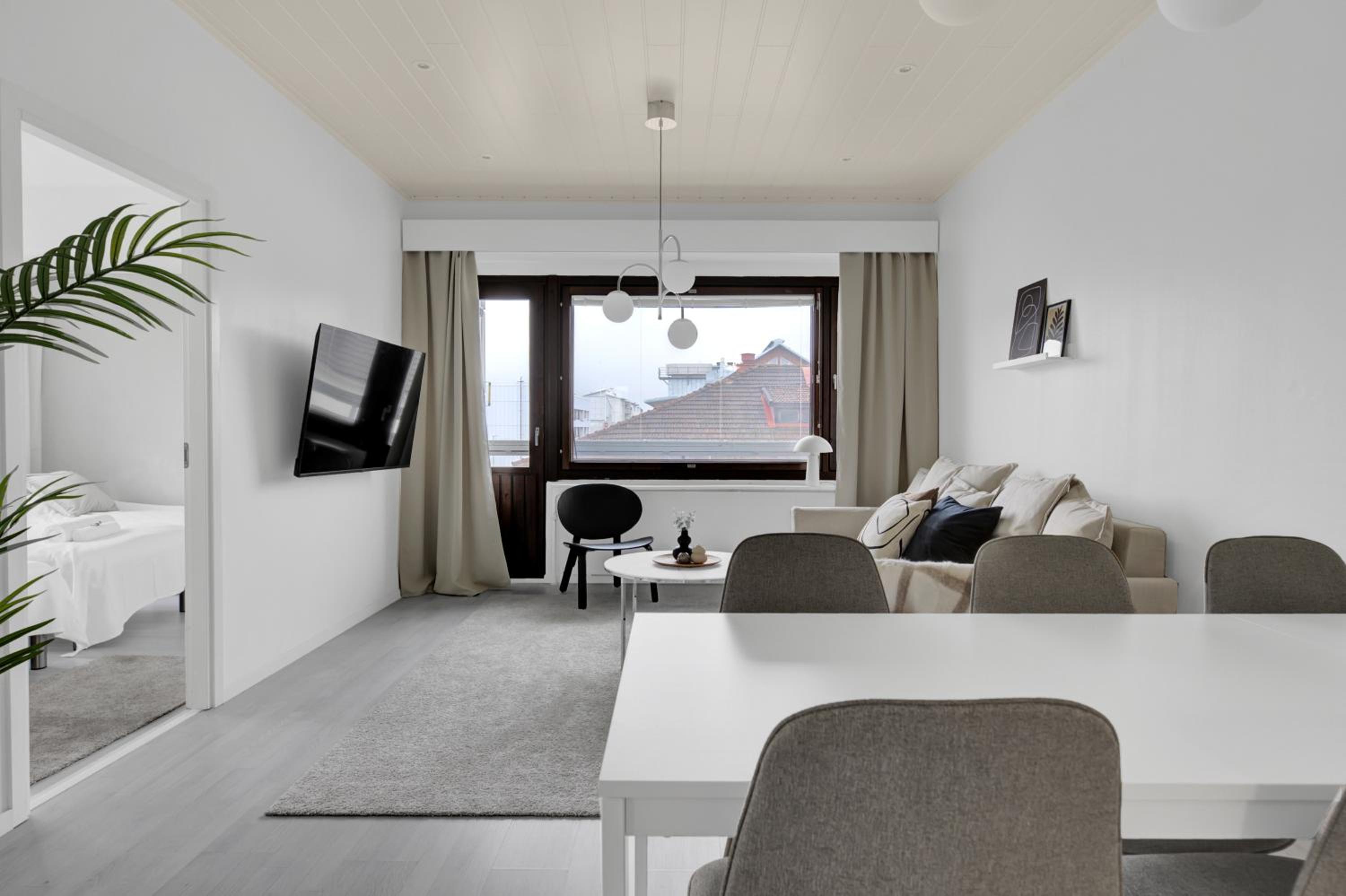 Design apartment in city center with free parking