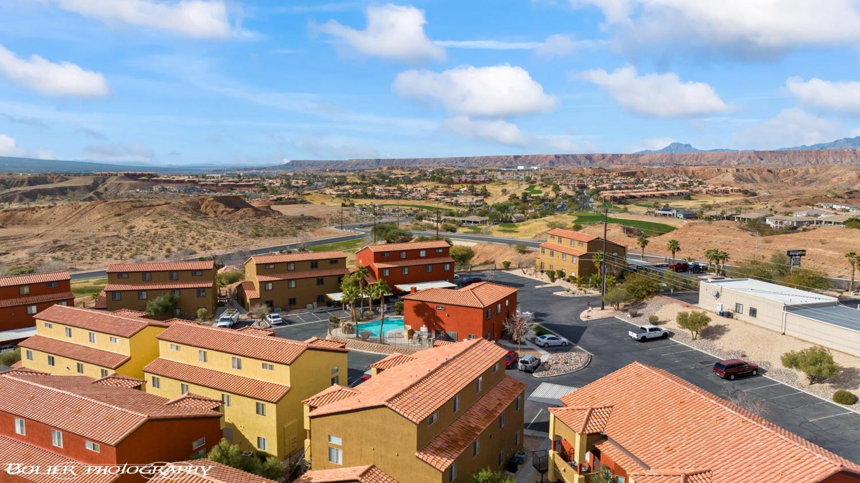 Golfer's Oasis Condominium at Hawk Ridge - Property Image 8