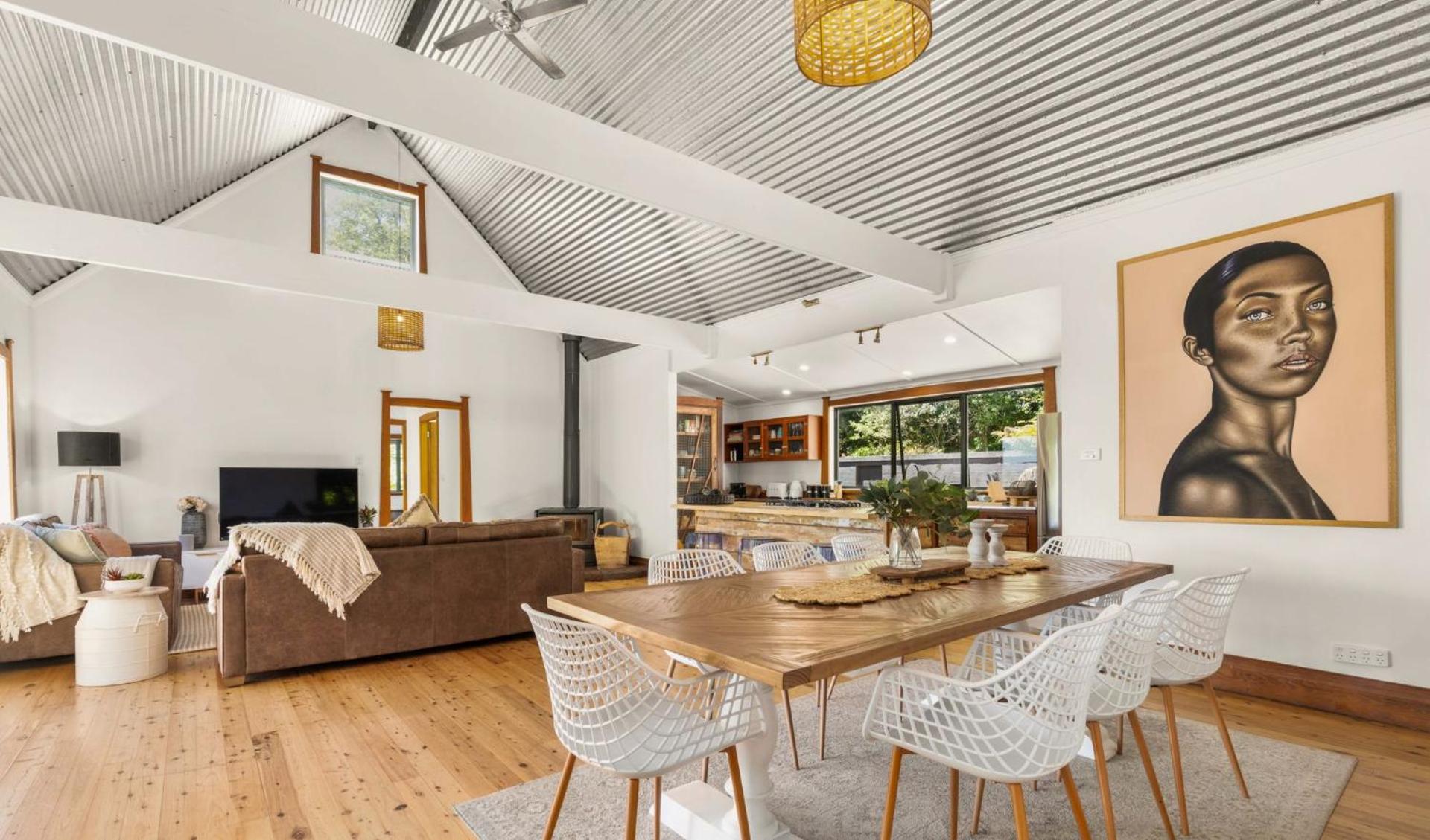 Sahali, Kangaroo Valley