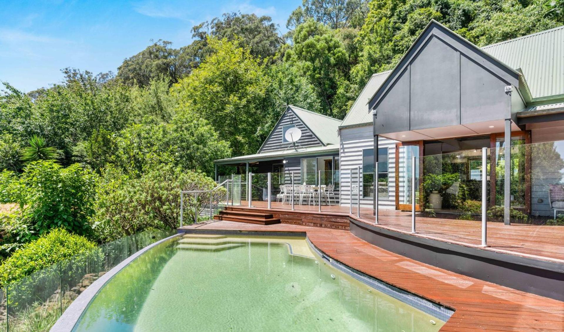 Sahali, Kangaroo Valley