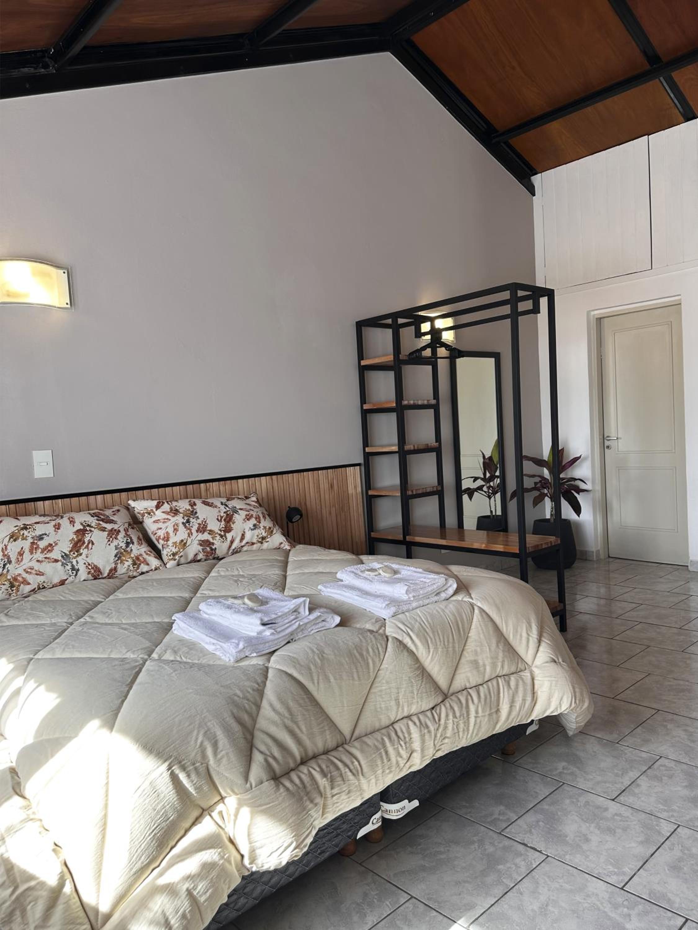 Ney Apart Suites