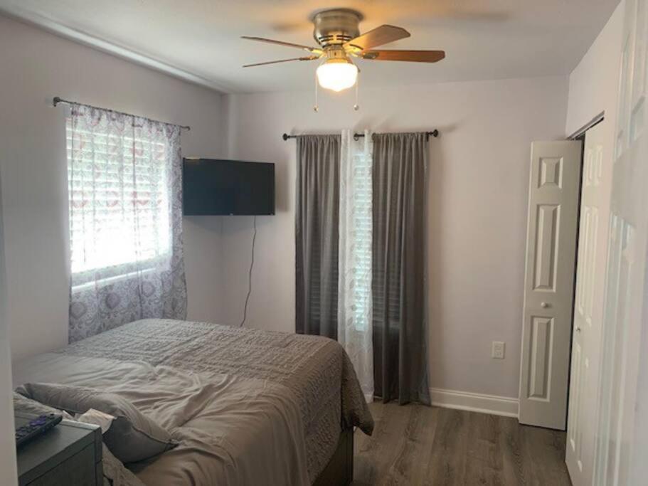 Tampa Vacations - Pinecrest home away from home. - Property Image 10