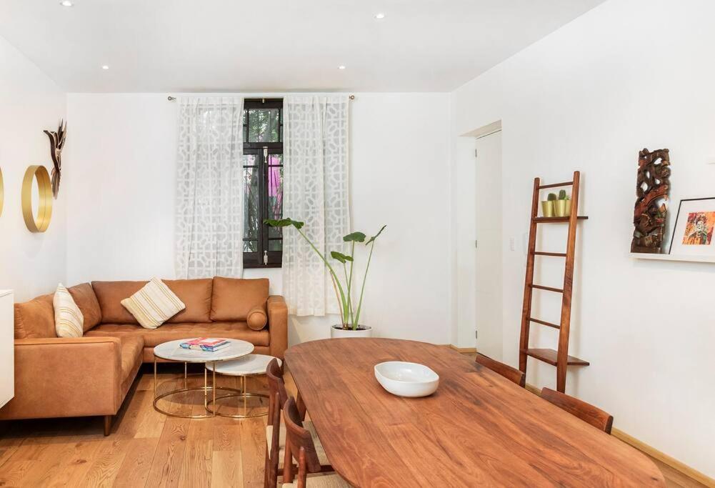 Charming Aparment in the vibrant Condesa (Amsterdam Av.)
