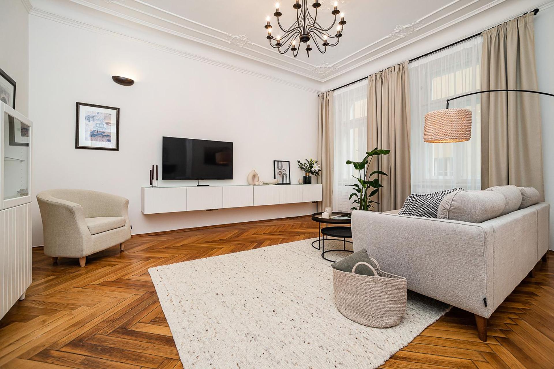 Luxurious two-bedroom in the Old Town