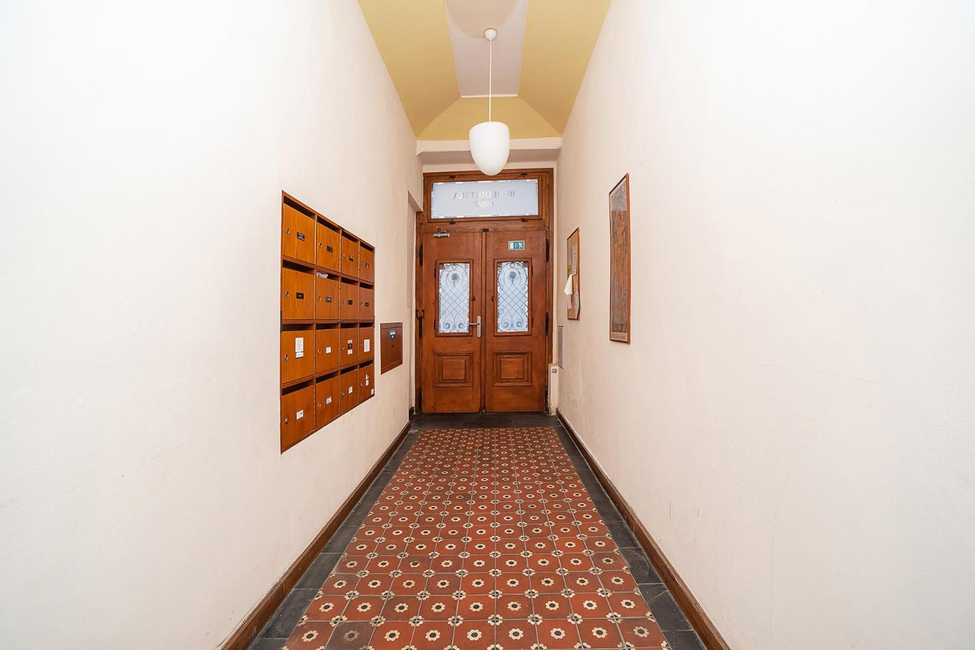 Luxurious two-bedroom in the Old Town