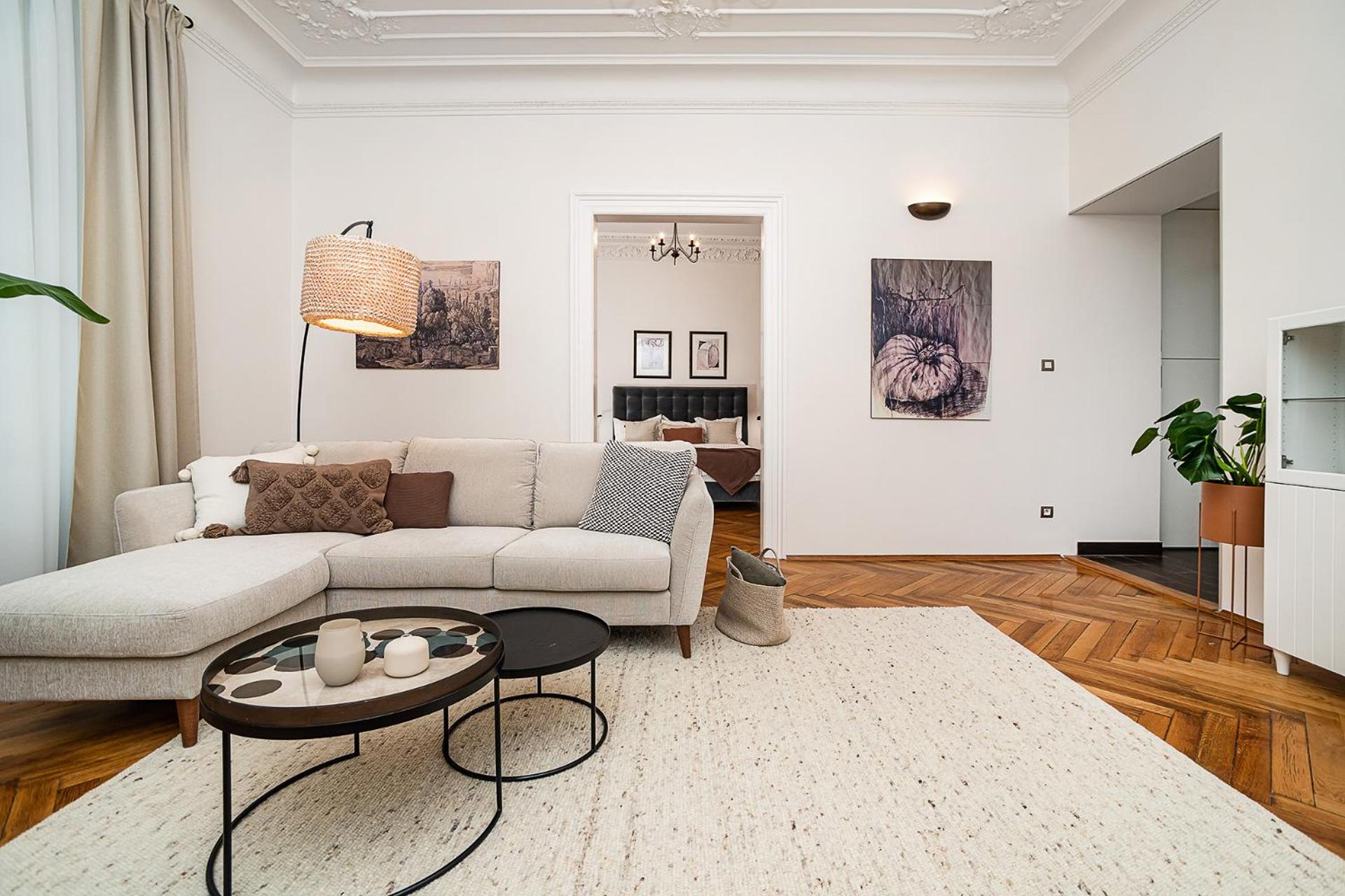 Luxurious two-bedroom in the Old Town