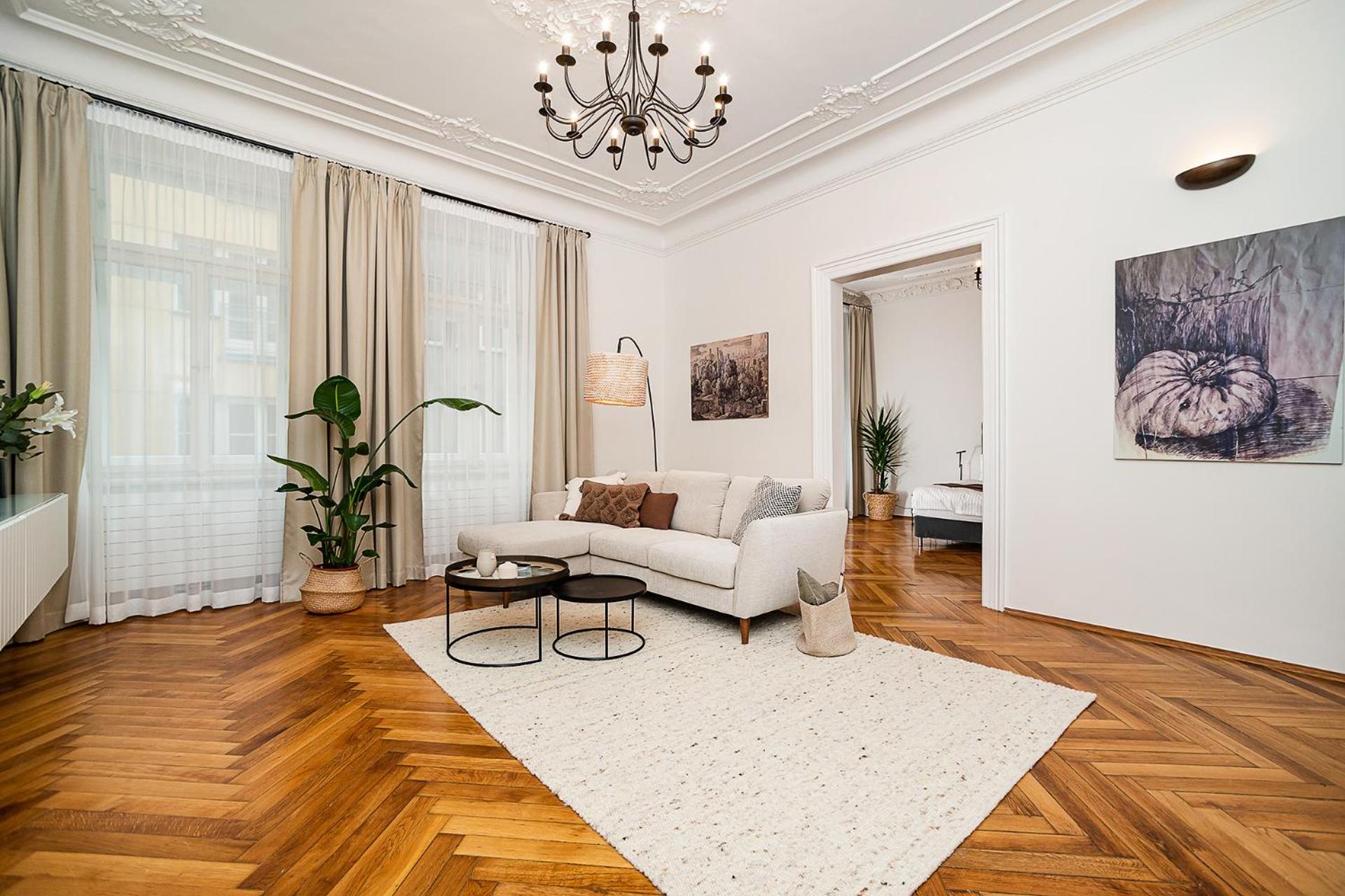 Luxurious two-bedroom in the Old Town