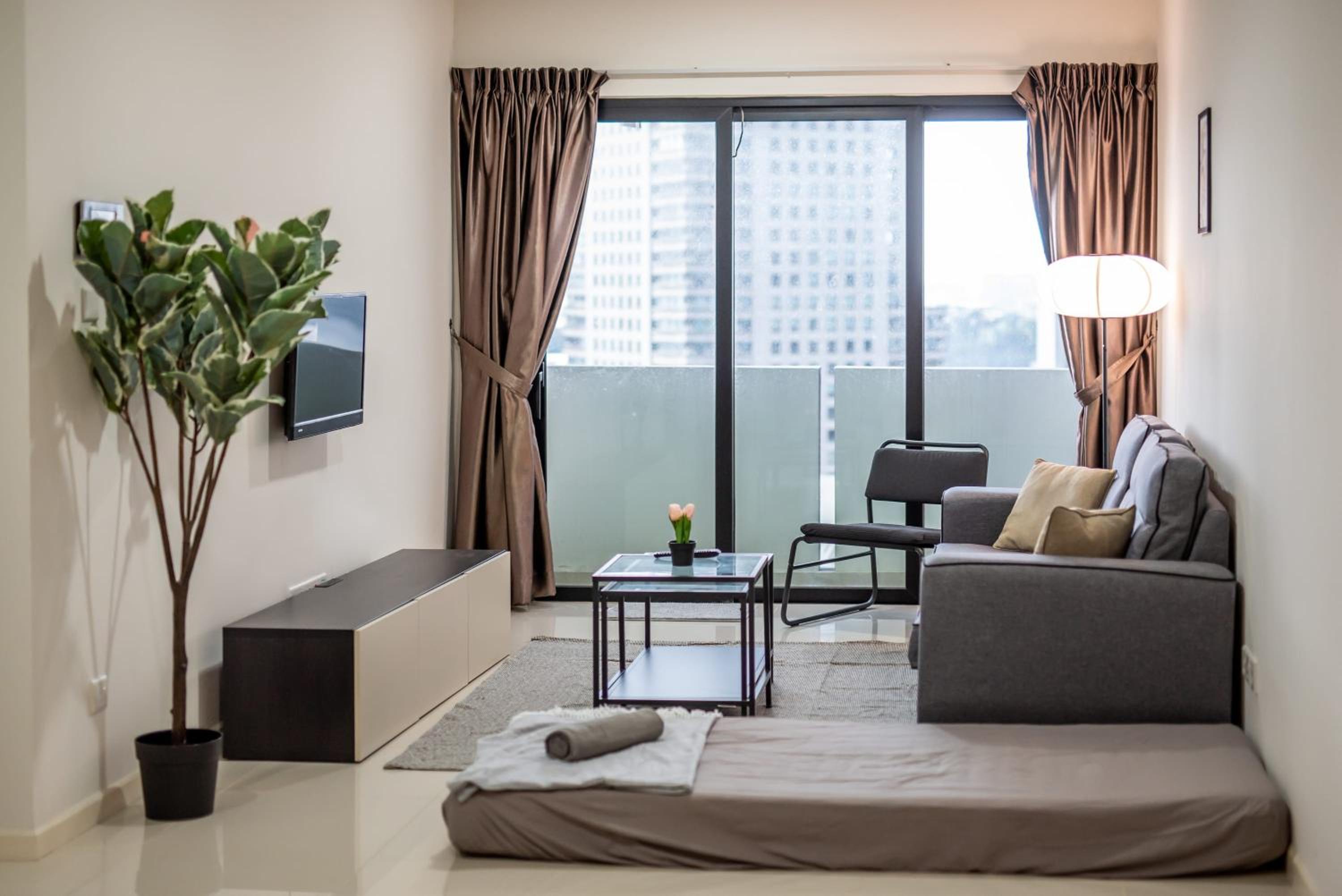 A Lovely & Comfy Suite at Suasana Suites JB 11