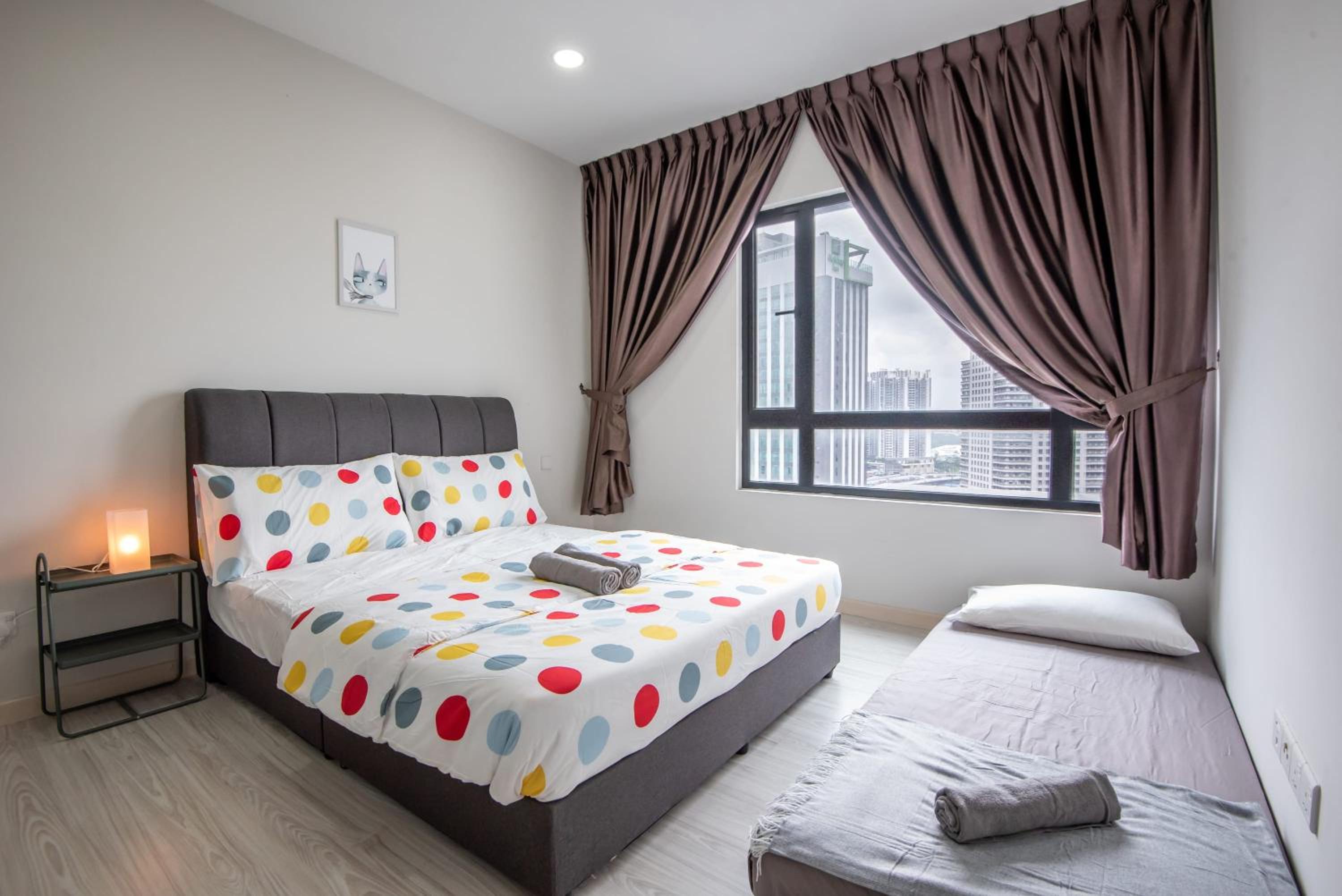 A Lovely & Comfy Suite at Suasana Suites JB 11