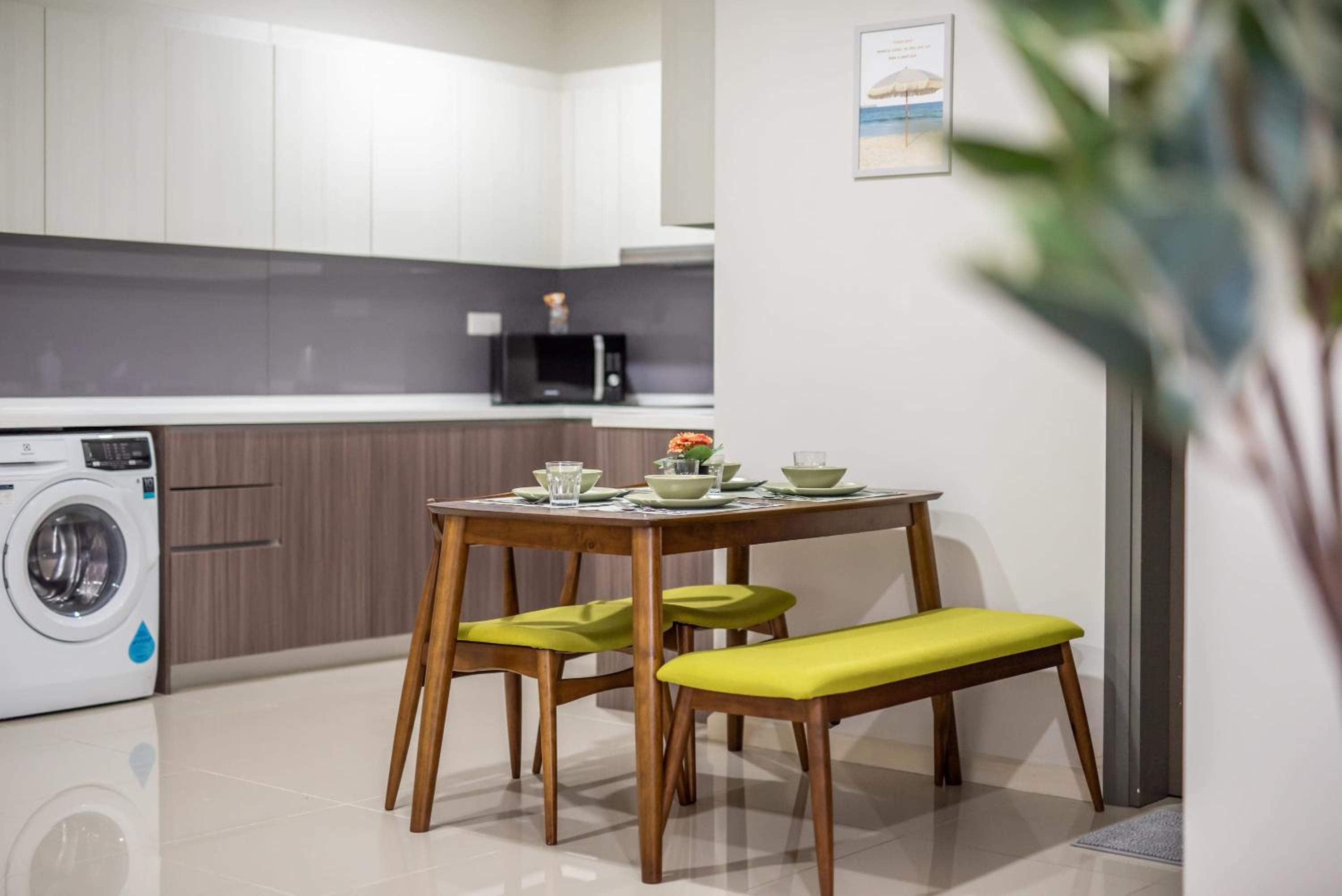 A Lovely & Comfy Suite at Suasana Suites JB 11