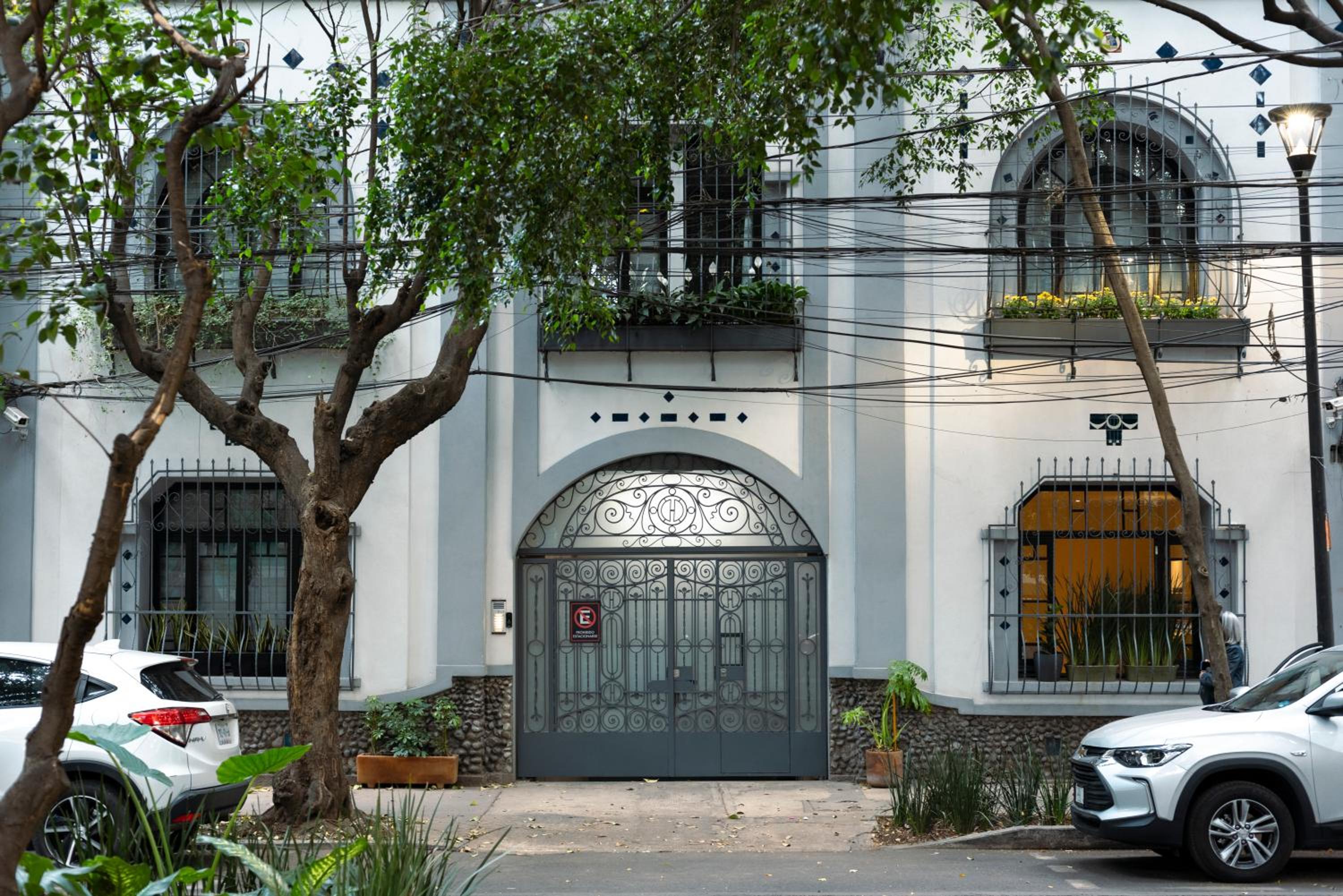 Charming Aparment in the vibrant Condesa (Amsterdam Av.) — Mexico City