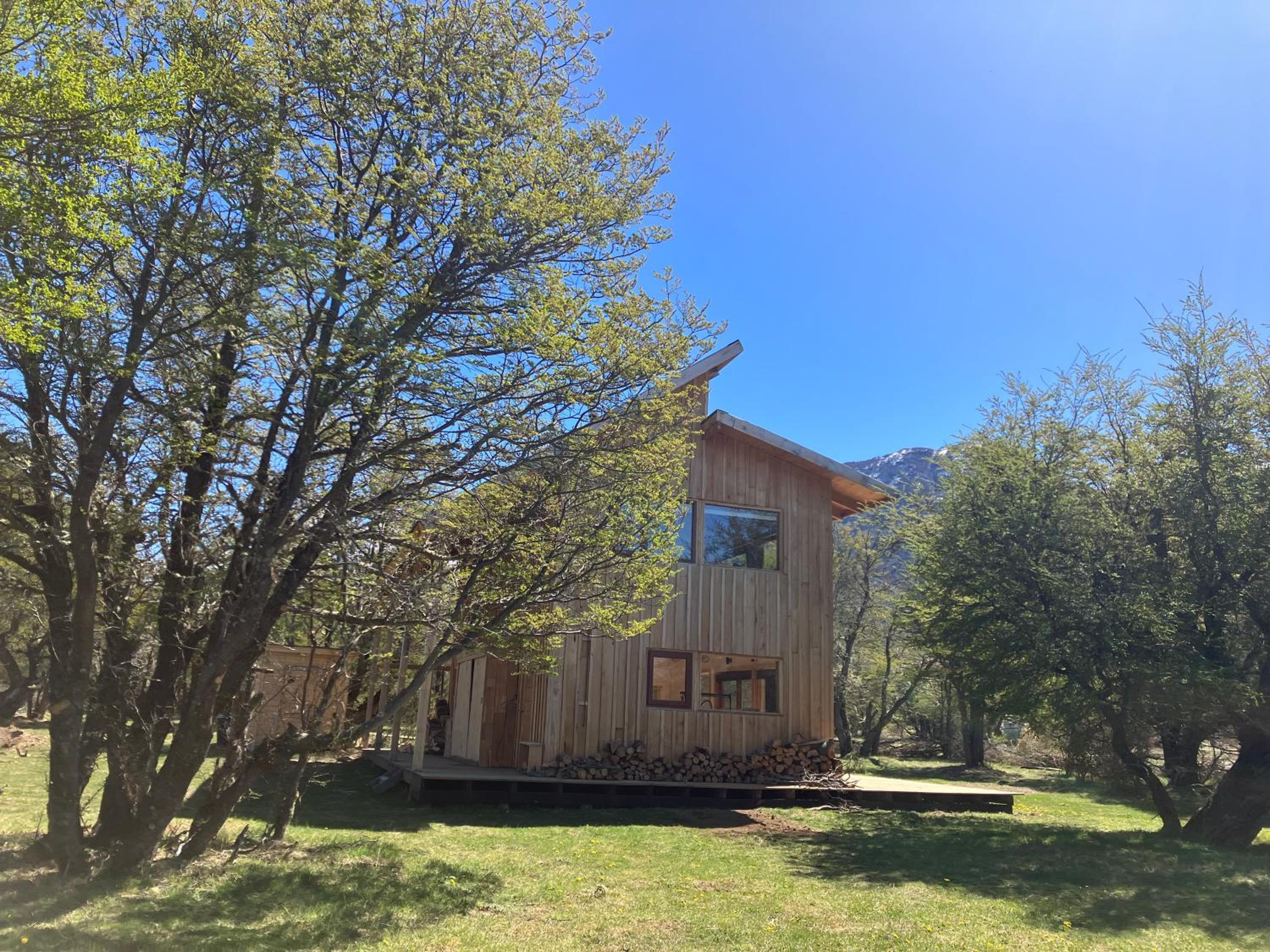 Acogedora casa en bosque Cerro Castillo cercana Parque