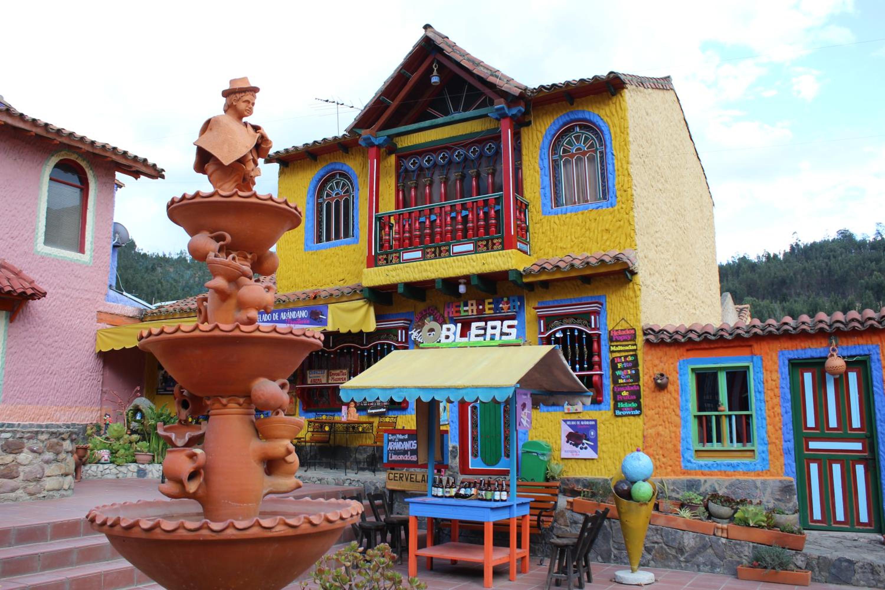 Casa Mostaza Pueblito Boyacense